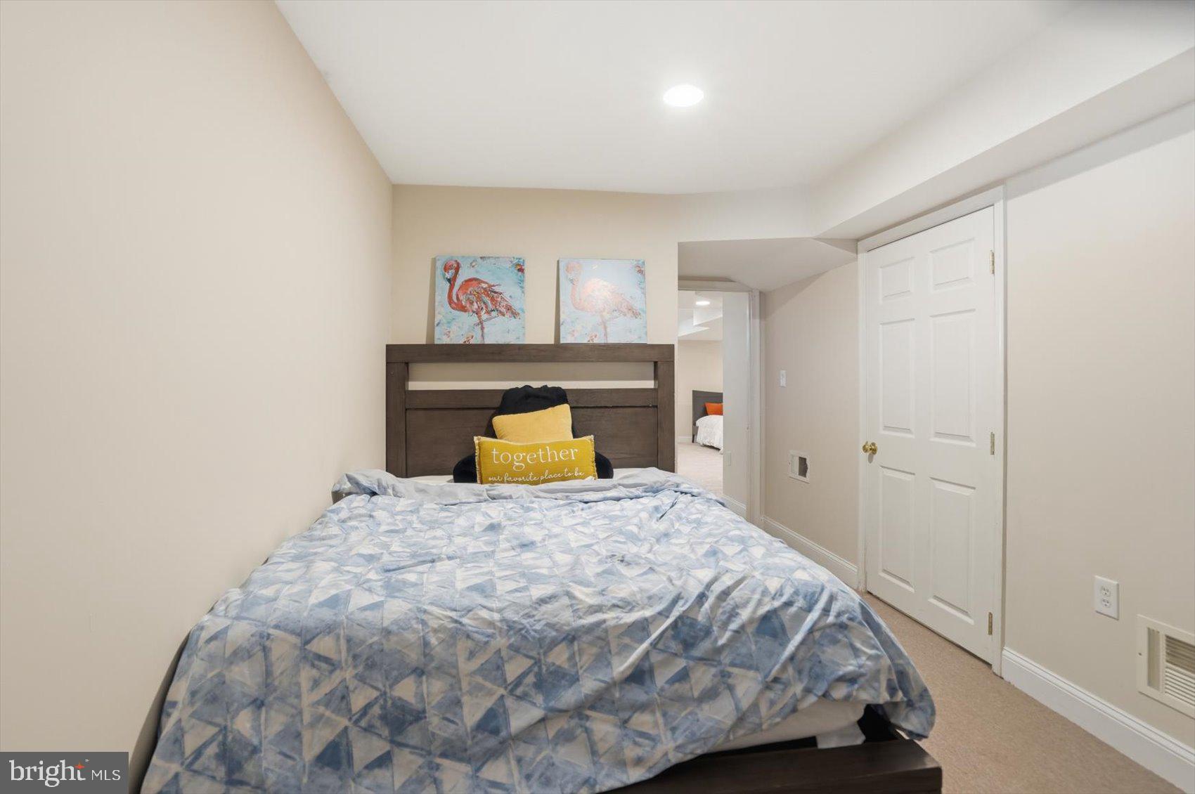 BEACHWOOD ESTATES - Residential