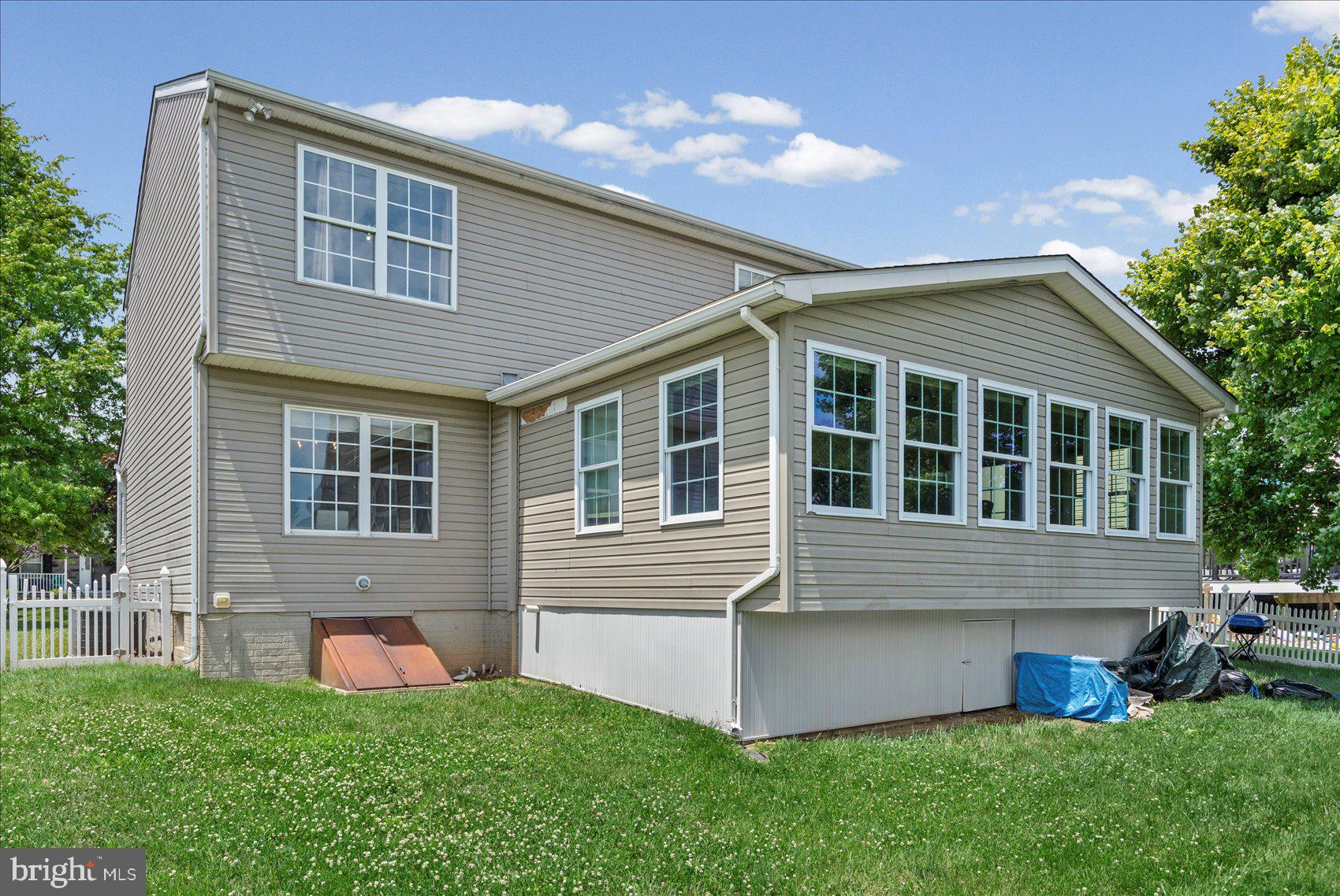 BEACHWOOD ESTATES - Residential