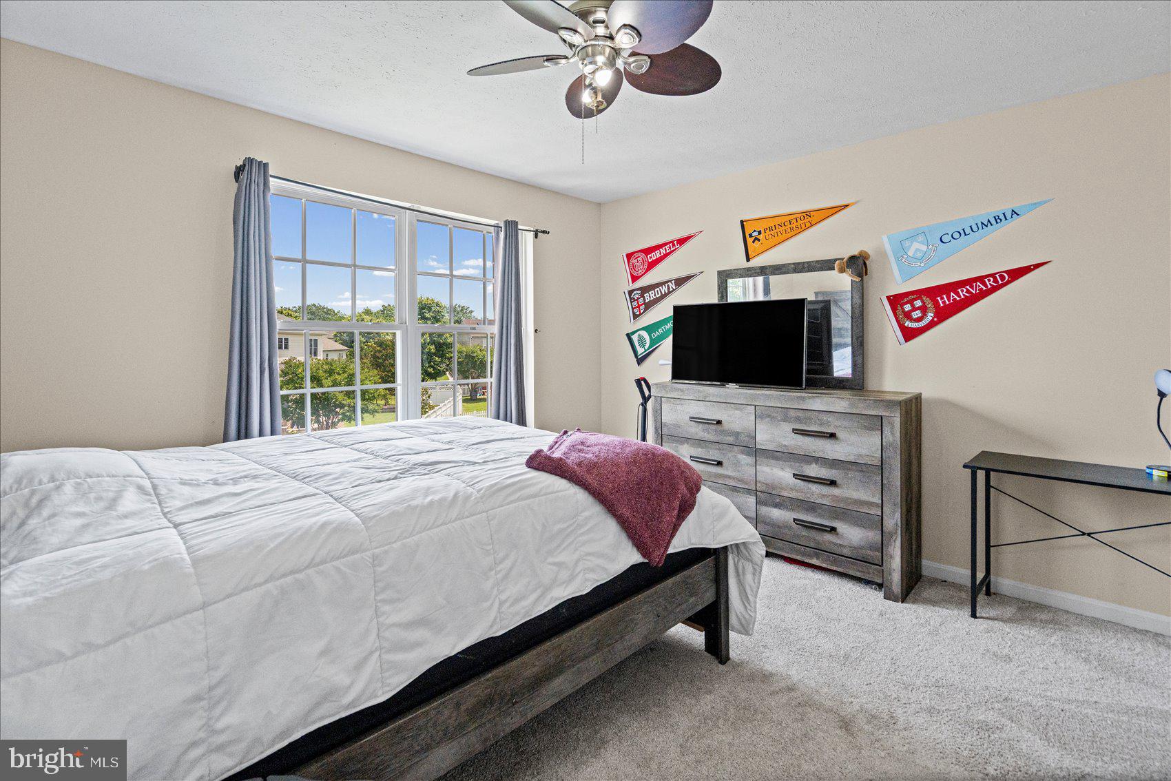 BEACHWOOD ESTATES - Residential