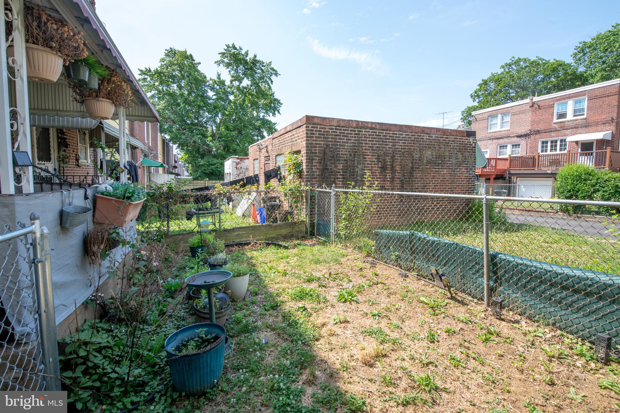 NORTHWOOD - Residential