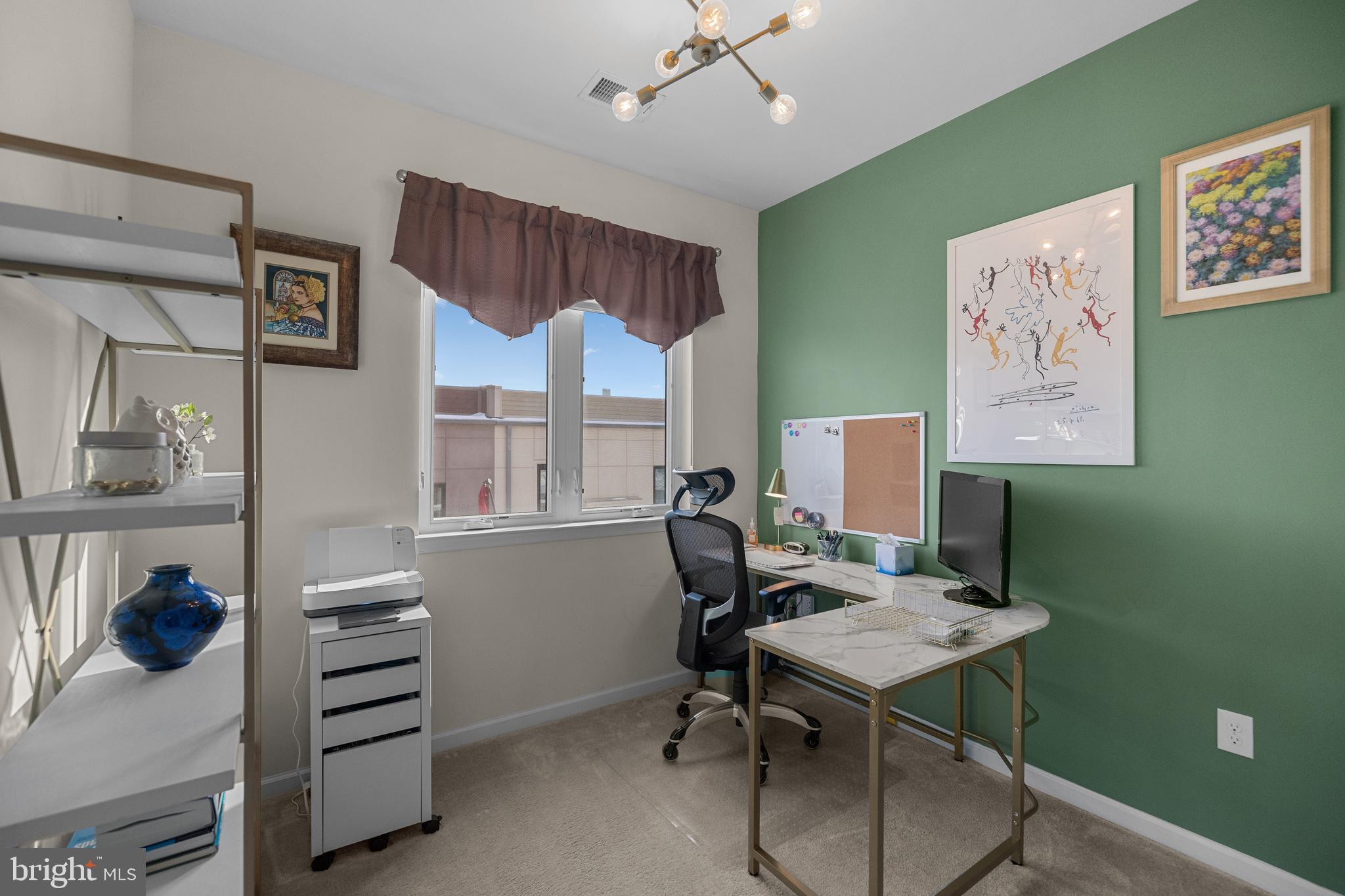 CAMBRIA SQUARE - Residential
