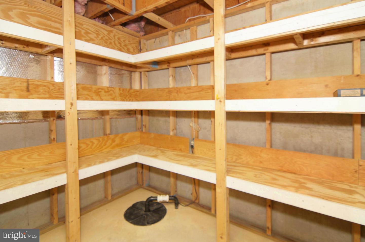 PINECREST - Residential Lease
