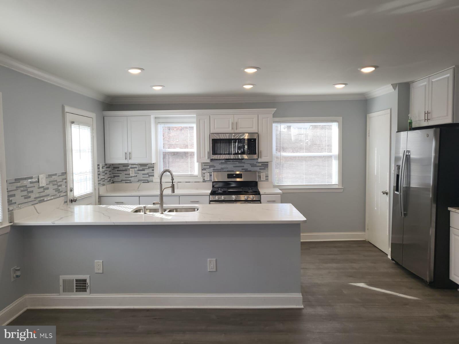 MANASSAS PARK - Residential