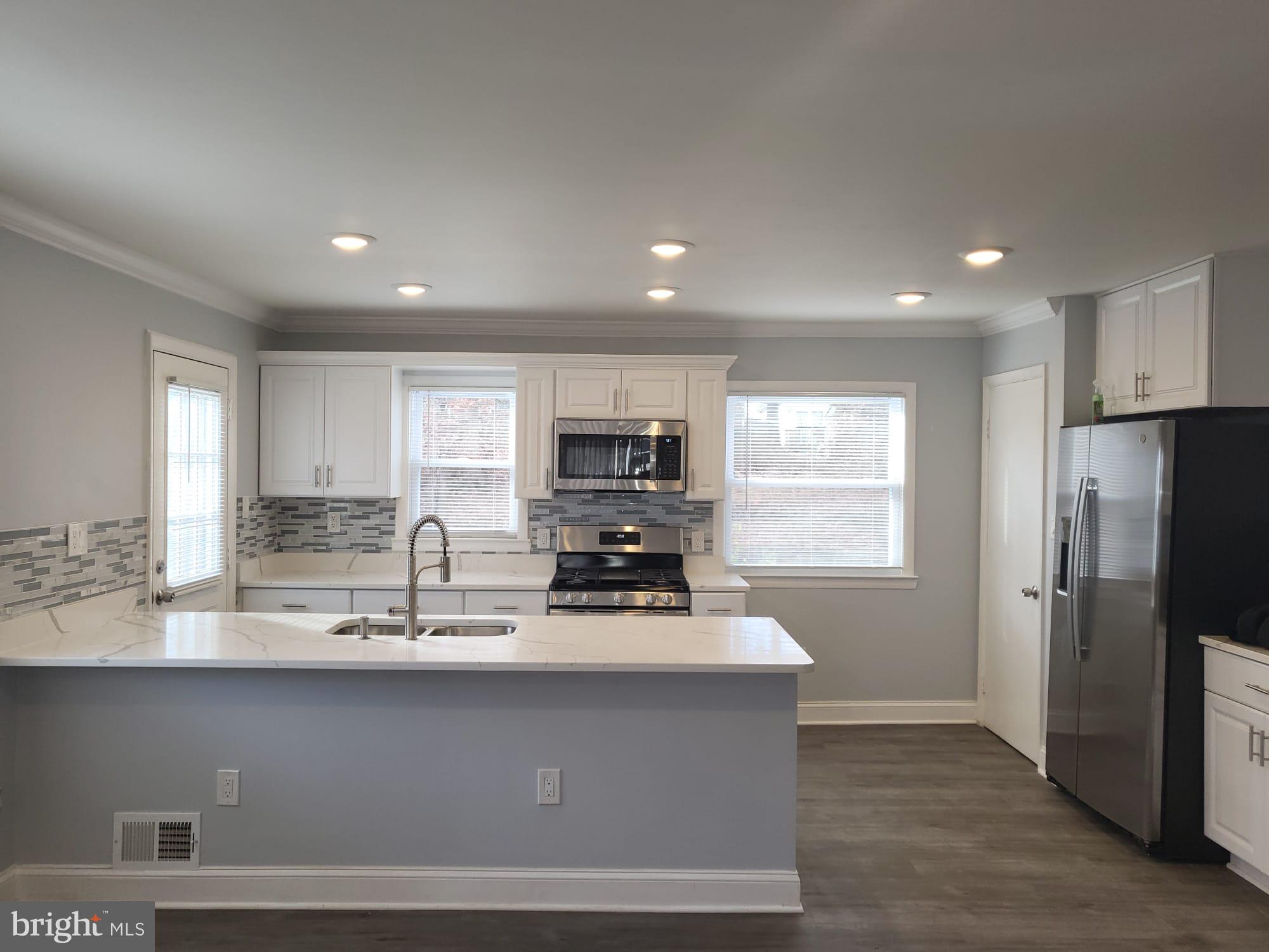 MANASSAS PARK - Residential