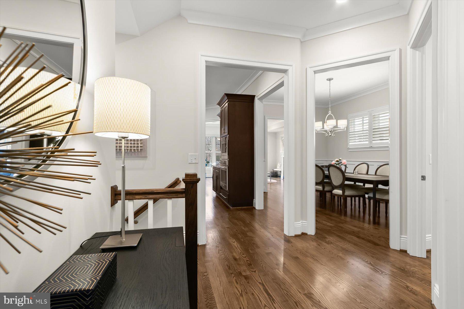 GROVE AVENUE - Residential