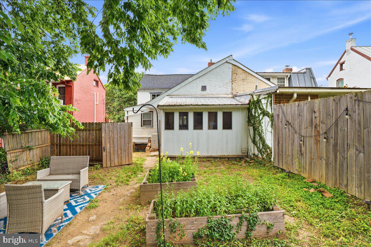 DOWNTOWN FREDERICK - Residential