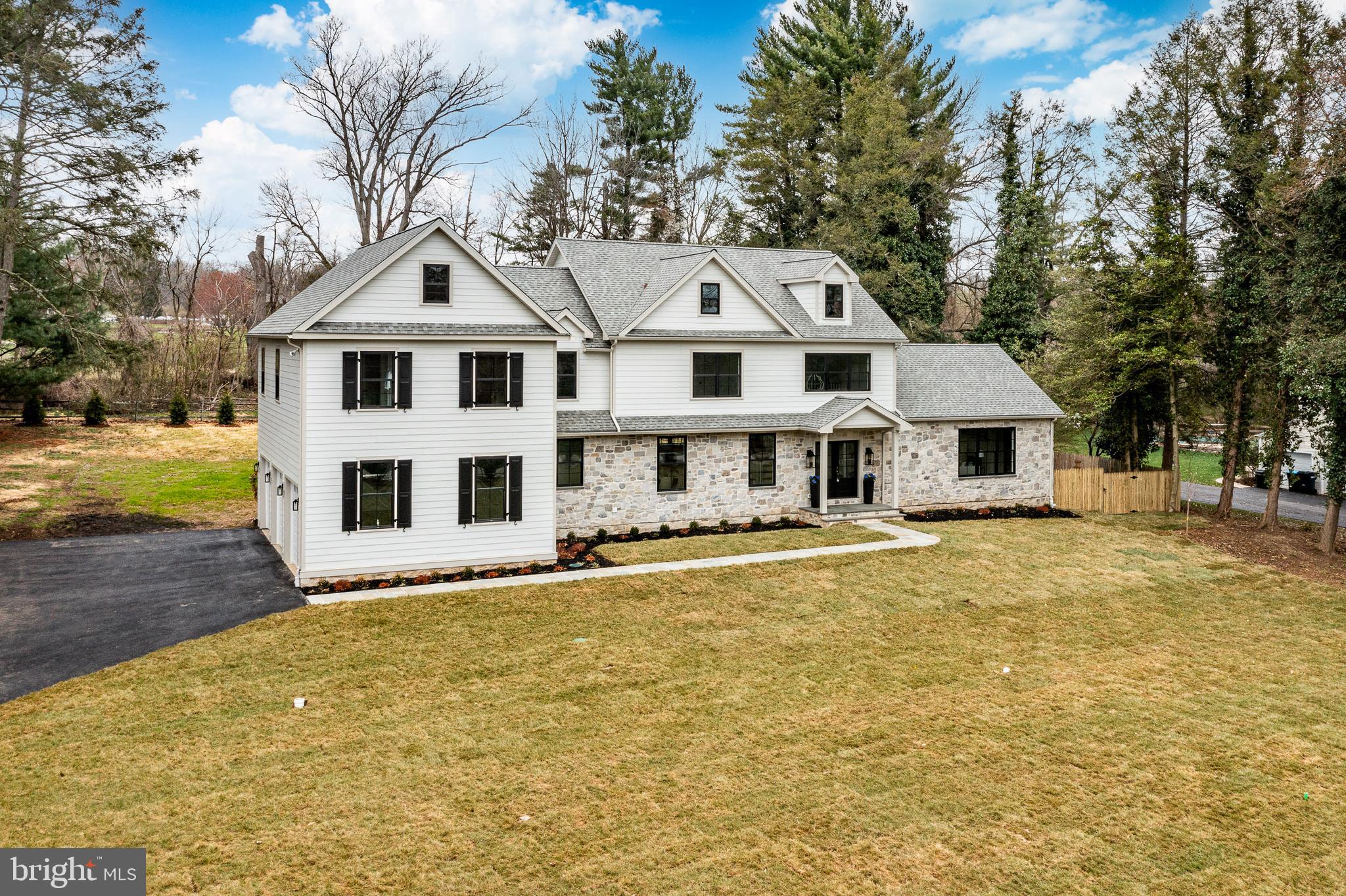 SUGARPOINTE - Residential