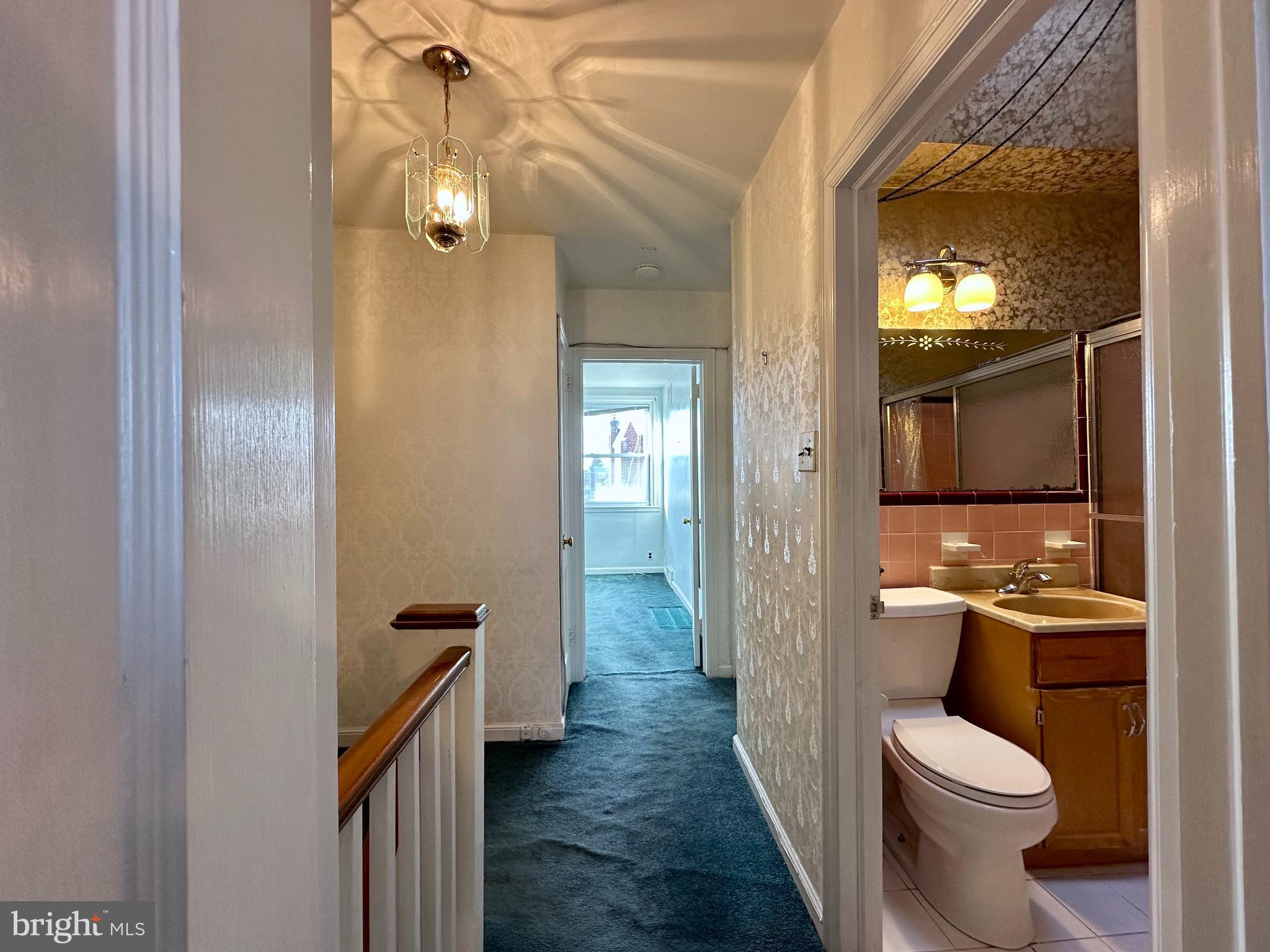 OXFORD CIRCLE - Residential
