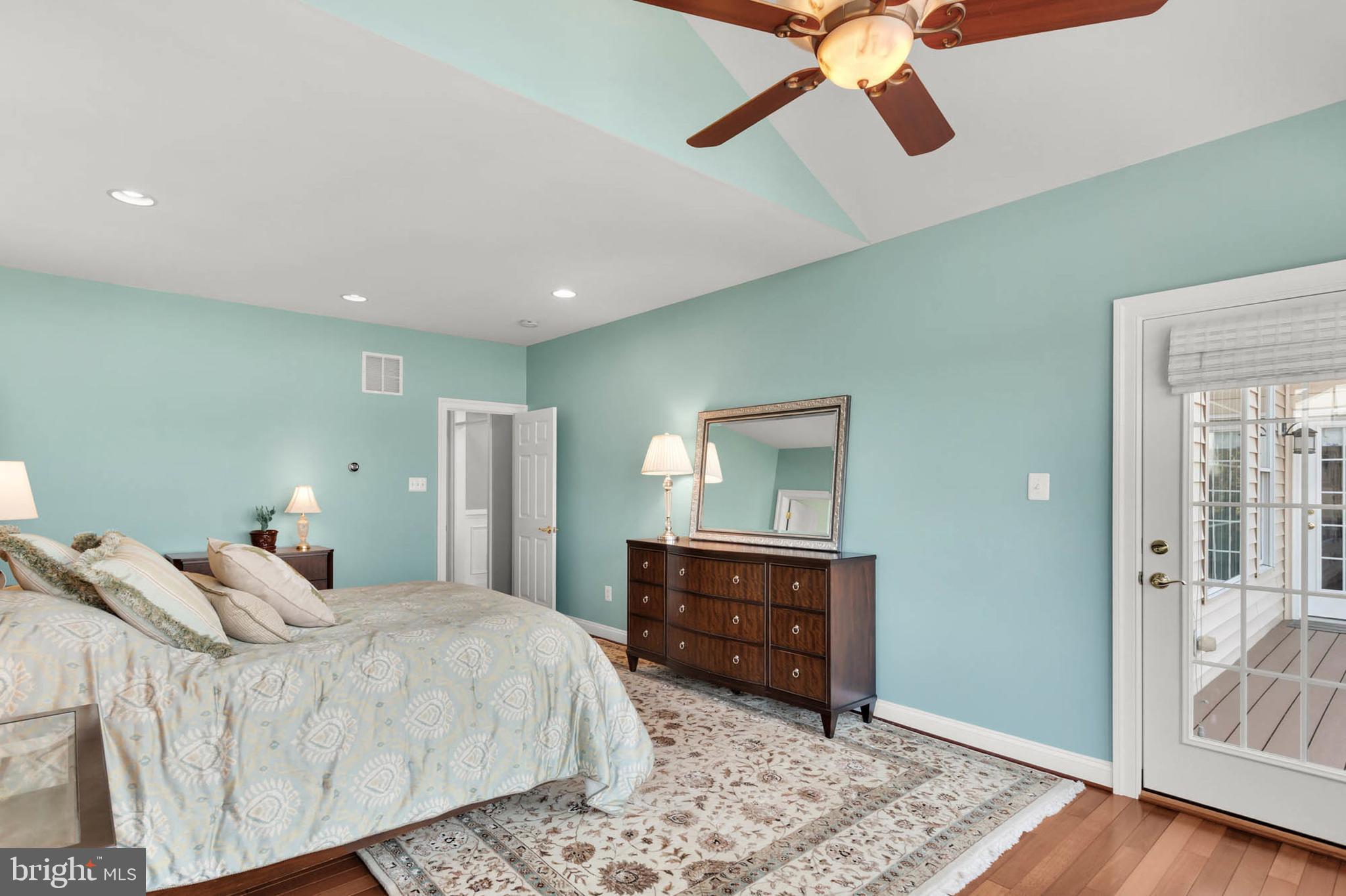 FOX MEADOW - Residential