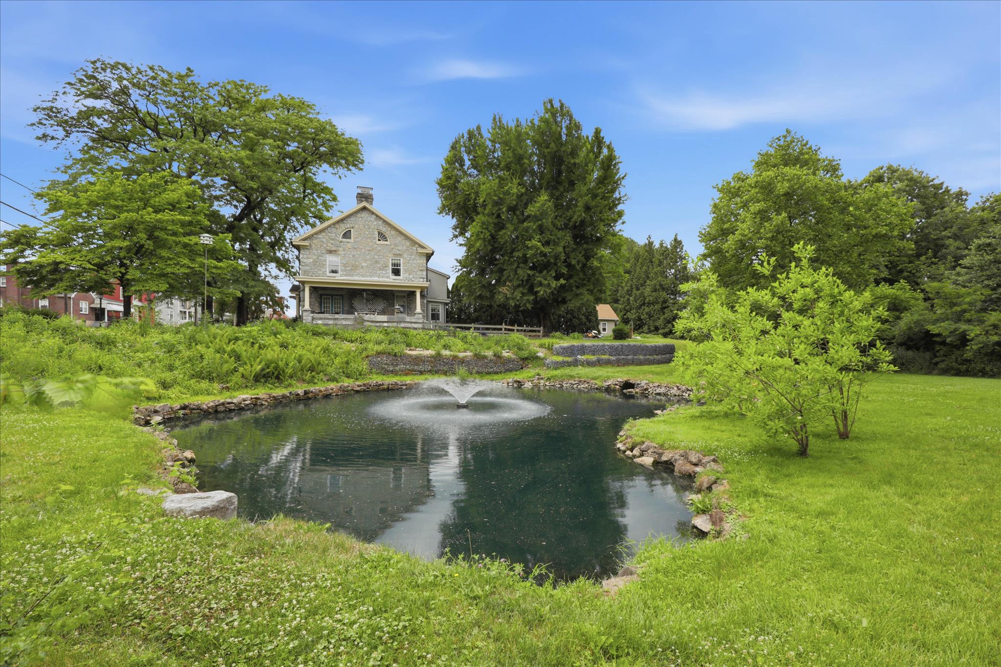 DENVER BOROUGH - Residential
