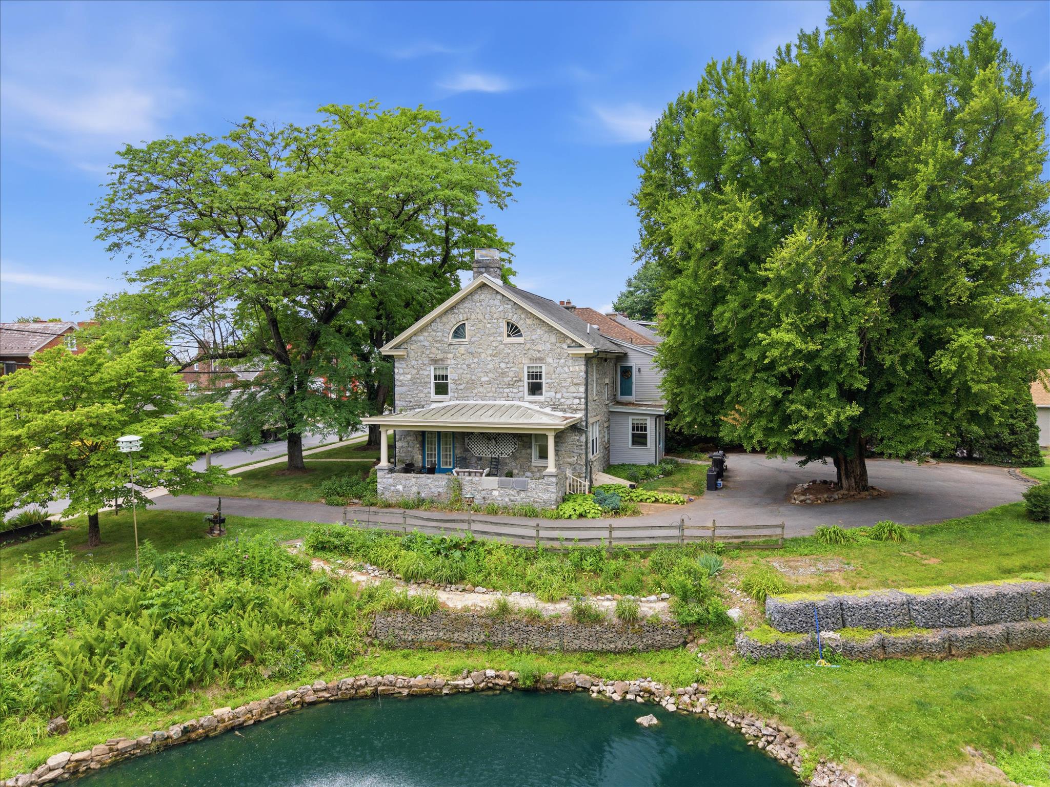 DENVER BOROUGH - Residential