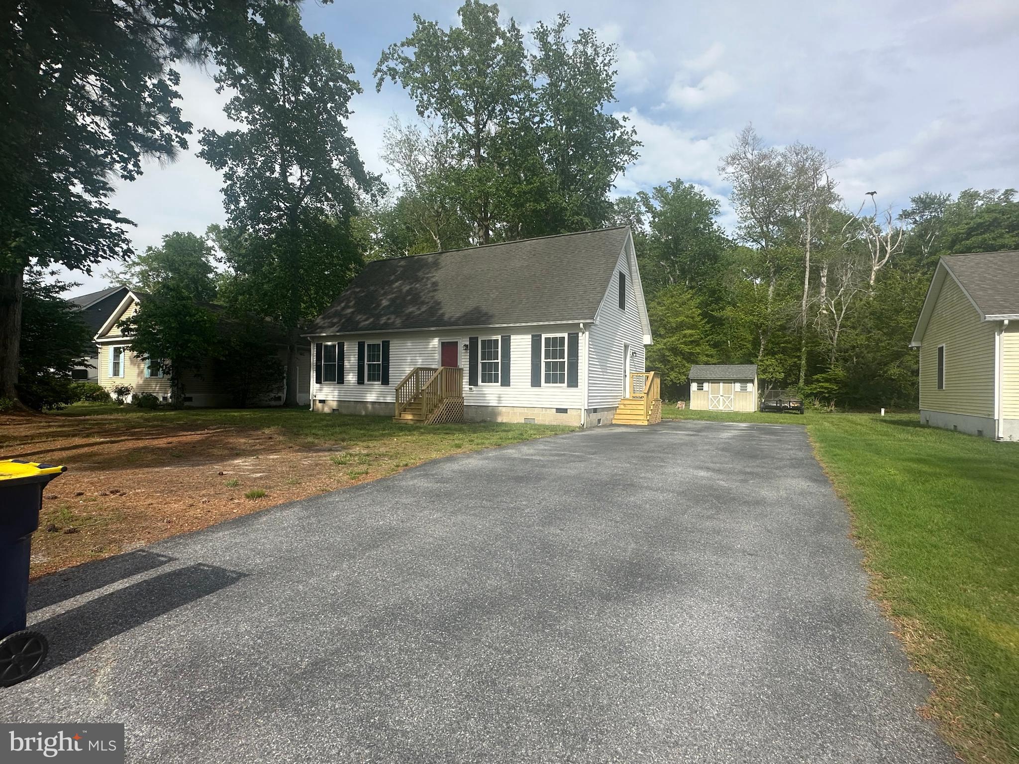 Welcome to Bayview Estates of Selbyville, DE! This inviting rental property is ready for immediate move-in and offers a comfortable living space perfect for families and individuals alike.

The home features a spacious layout with bright and airy interiors, ample natural light, and open living spaces. It comes equipped with modern amenities, including updated appliances, to enhance your daily living experience. Pets are allowed on a case-by-case basis, making it a great choice for pet owners. Additionally, the monthly rent includes sewer services, adding to your peace of mind.

Located in a serene neighborhood, you’ll have easy access to local amenities and the beautiful Delaware coastline. Don’t miss out on this opportunity to make Bayview Estates your new home! Contact us today to schedule a viewing.