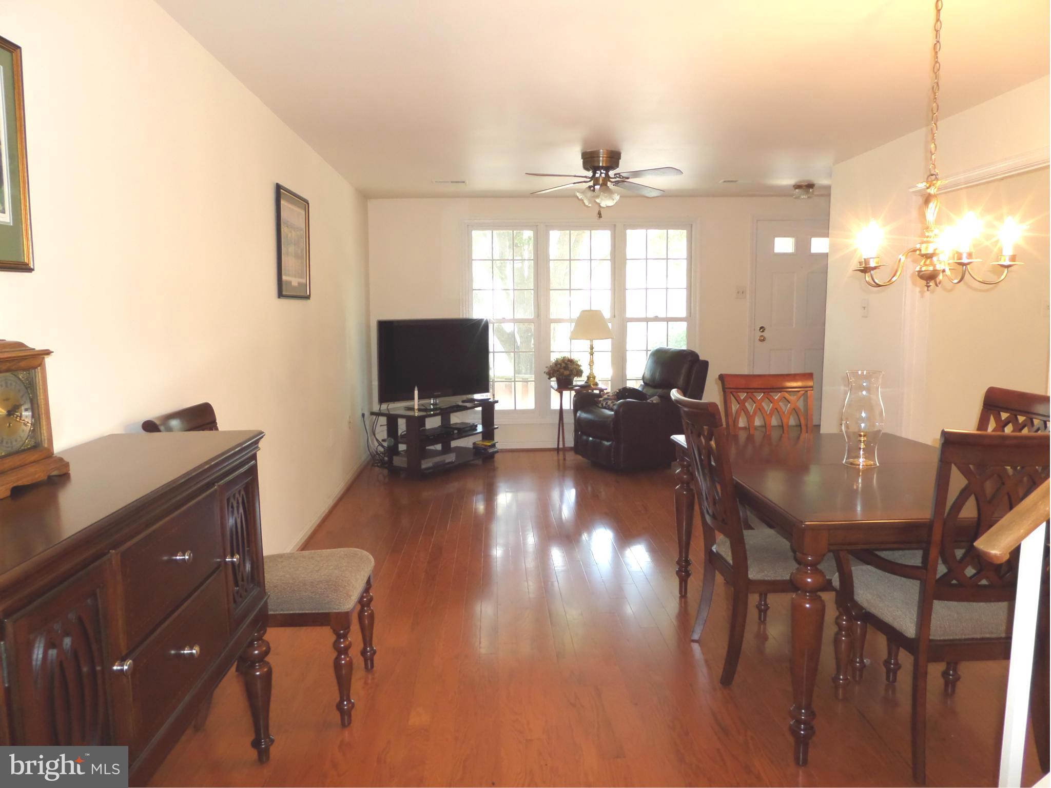 STONINGTON - Residential