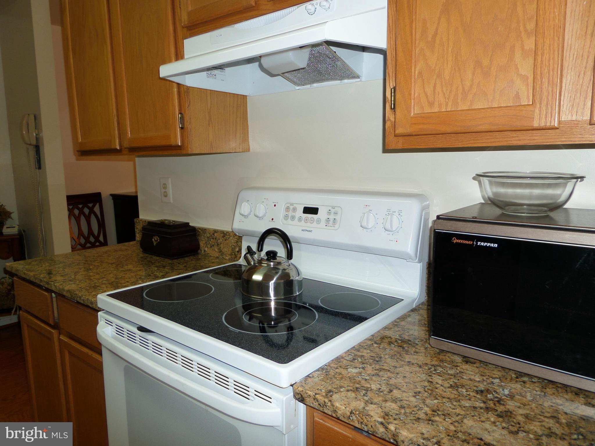 STONINGTON - Residential
