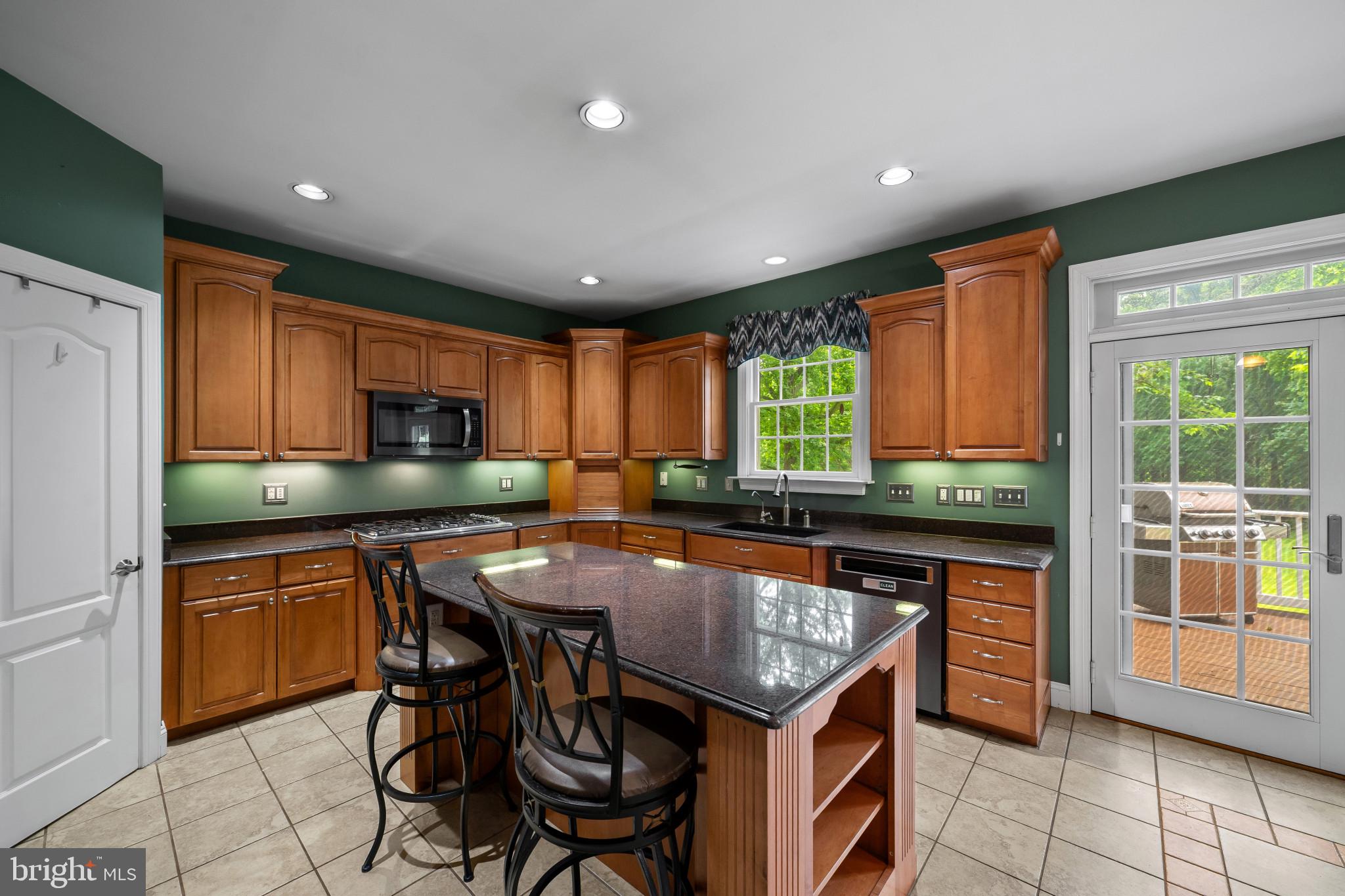 KINGSVILLE - Residential