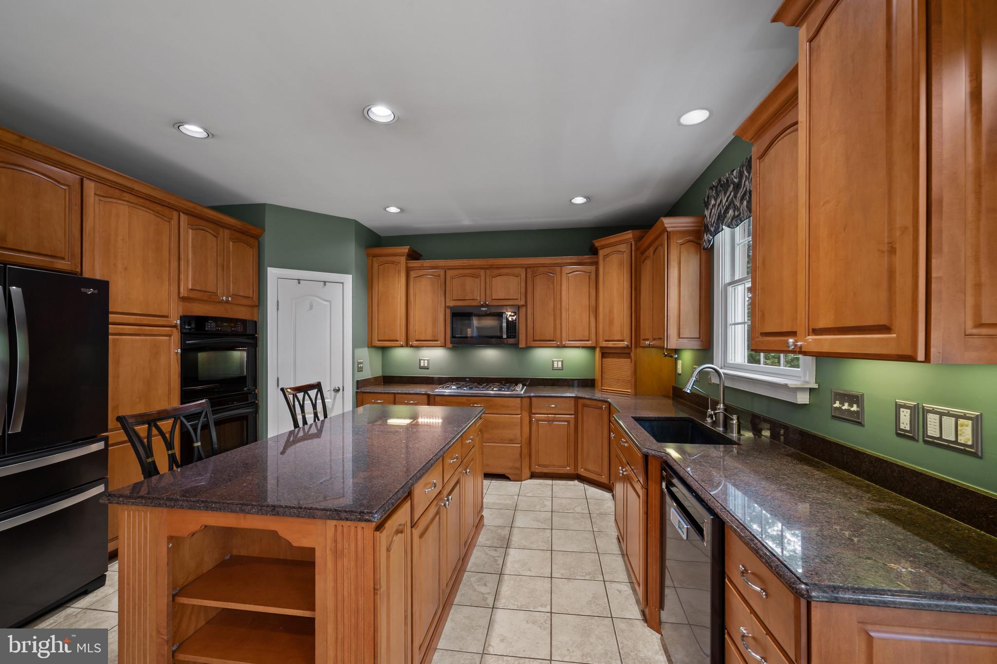 KINGSVILLE - Residential