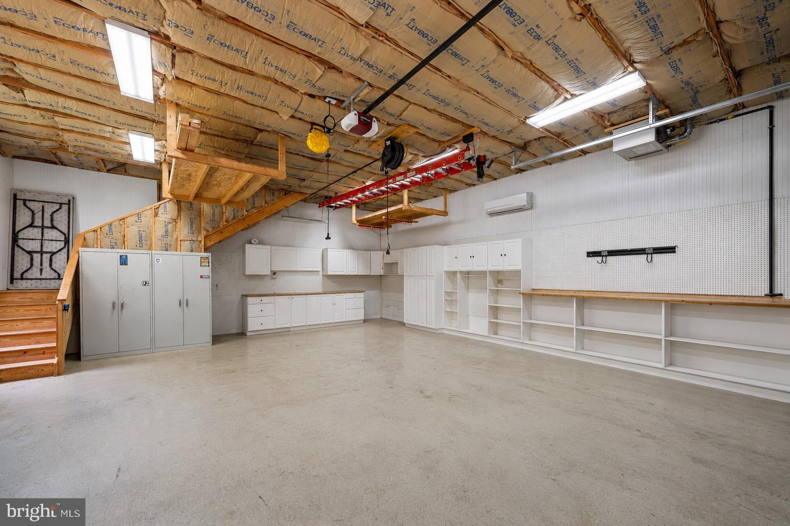 KINGSVILLE - Residential