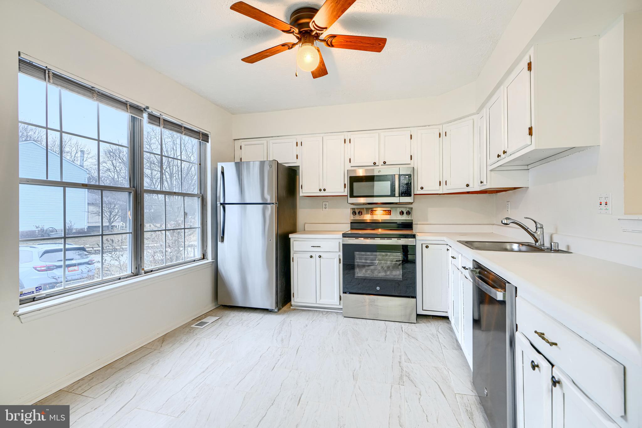 THE MEADOWS - Residential
