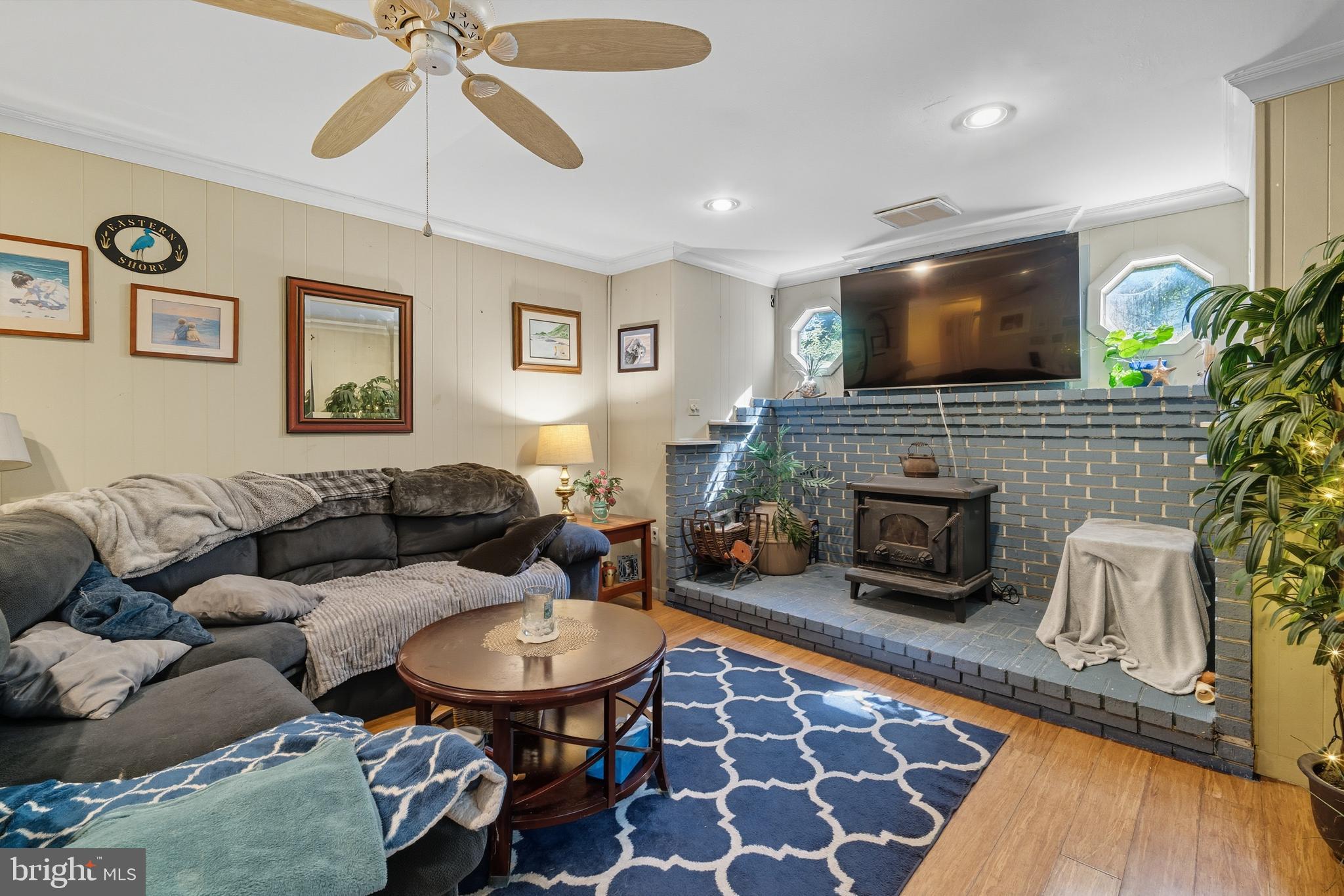 CHESTER HARBOR - Residential