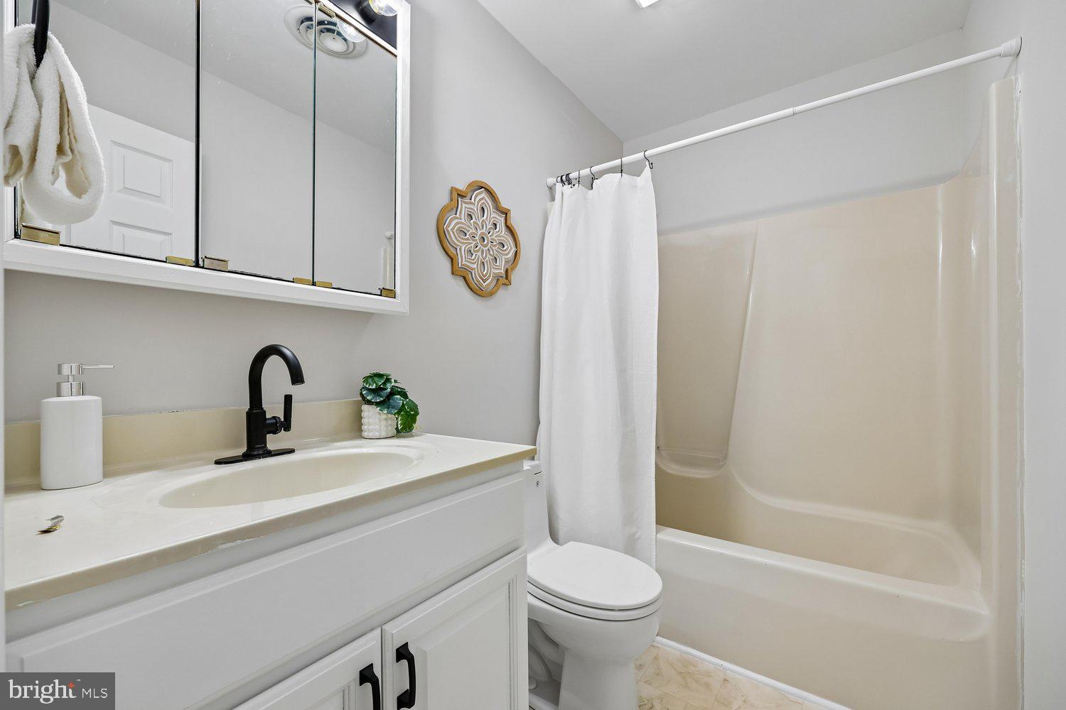COPPER OAKS - Residential