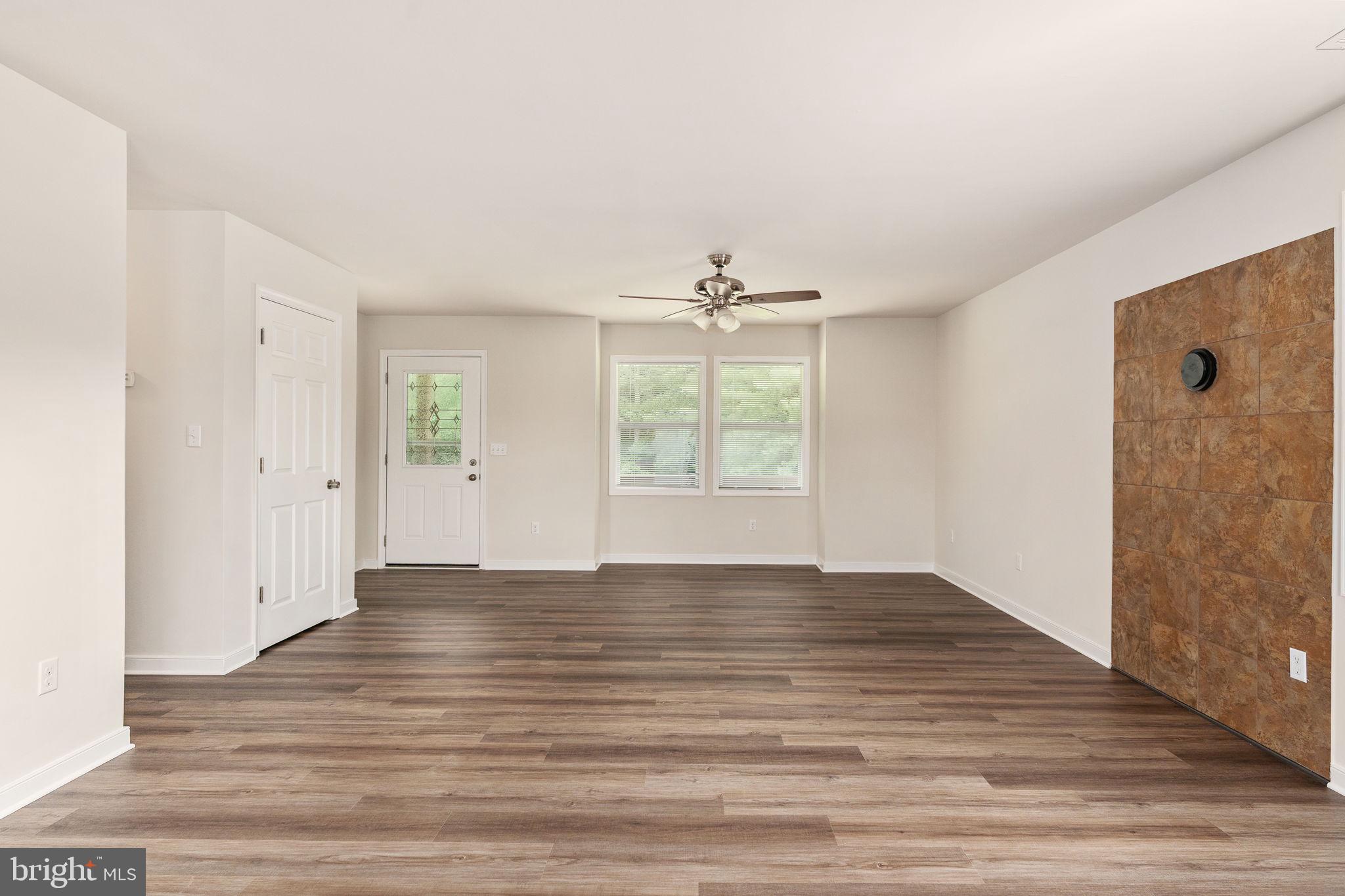 BORDEN MEADOWS - Residential