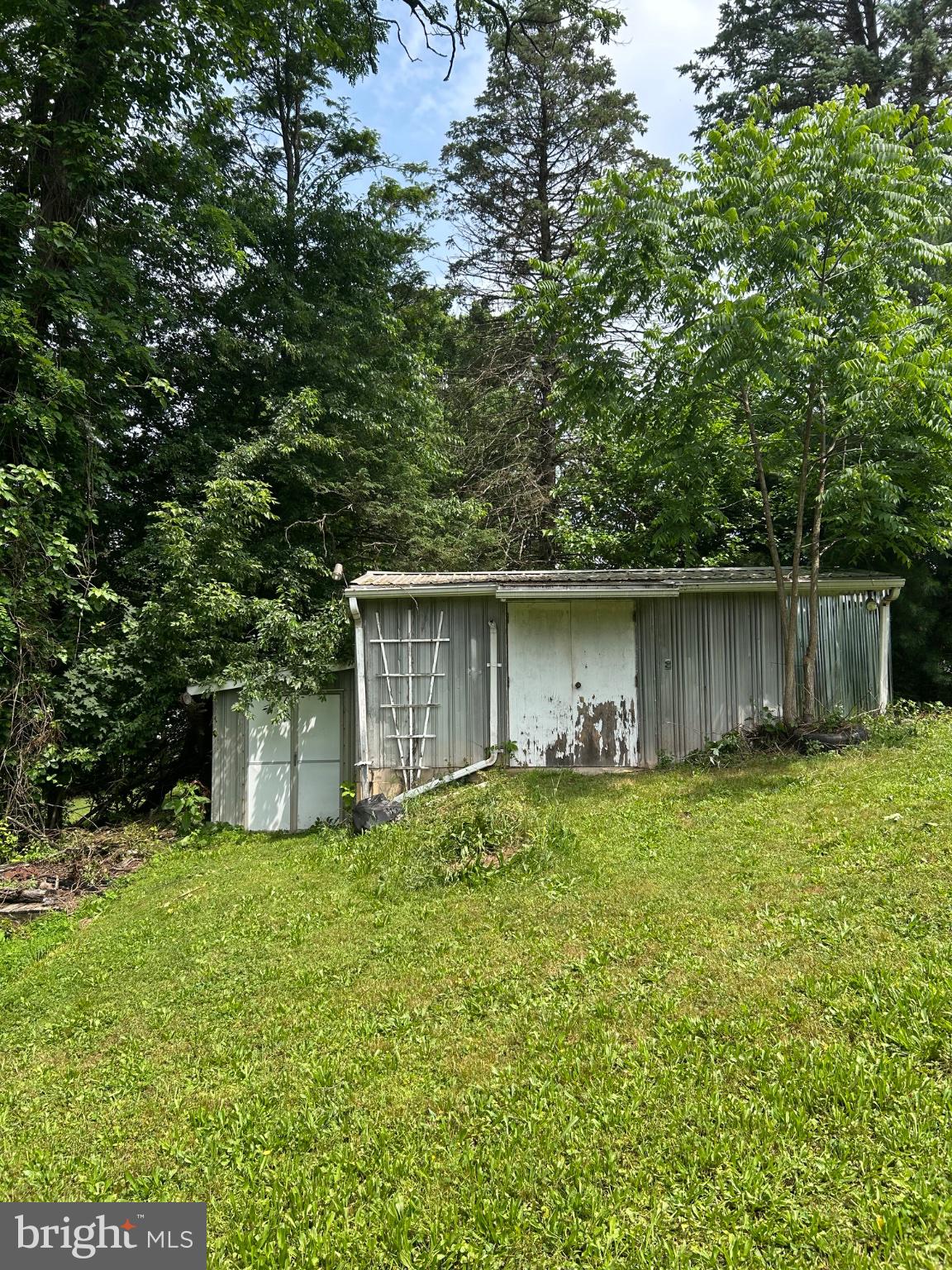 NEW CUMBERLAND - Residential