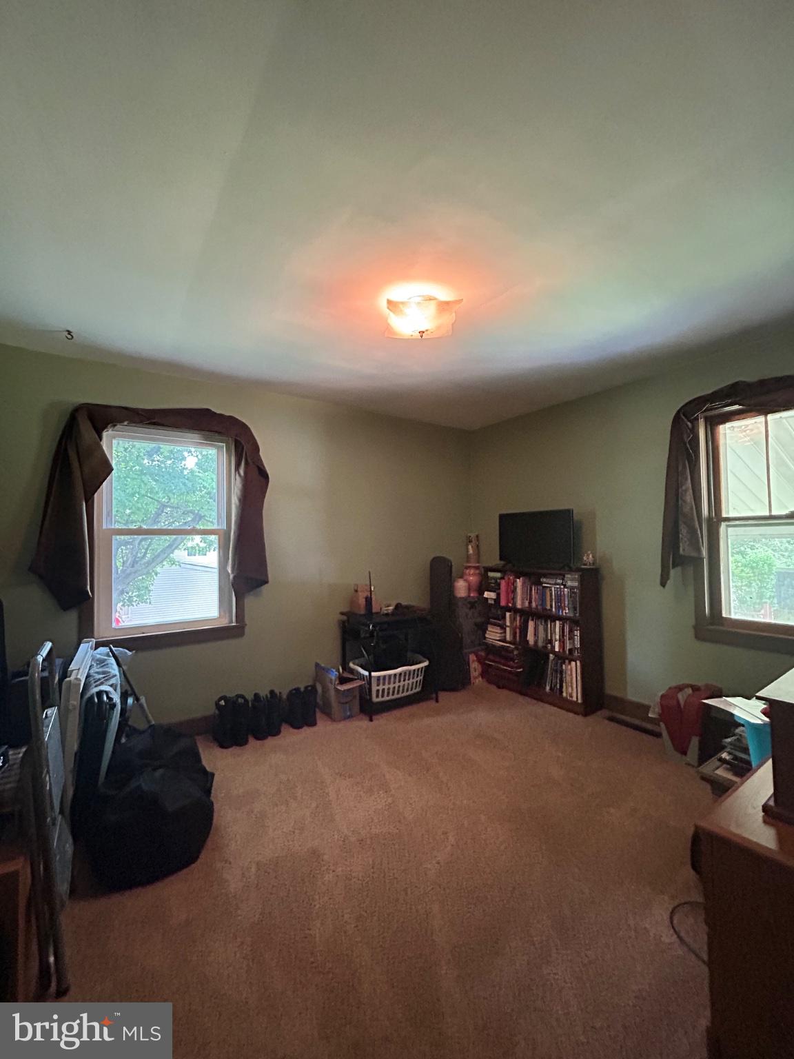 NEW CUMBERLAND - Residential