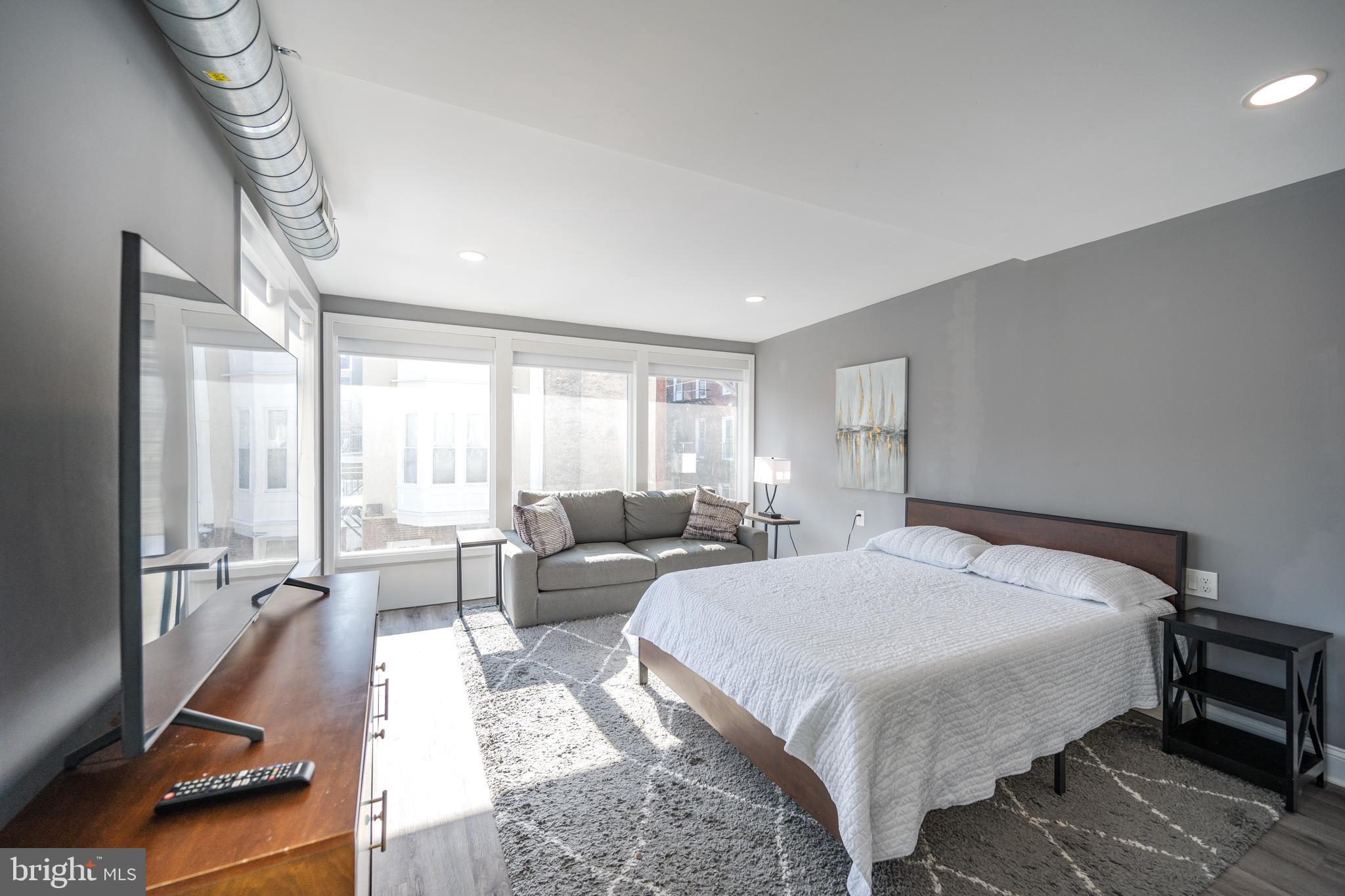 FAIRMOUNT - Residential Income