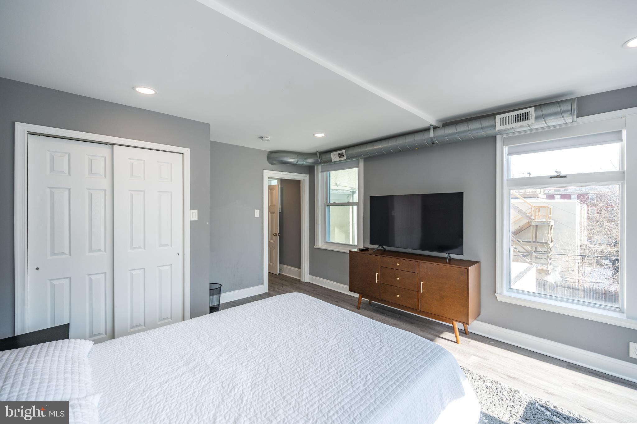 FAIRMOUNT - Residential Income