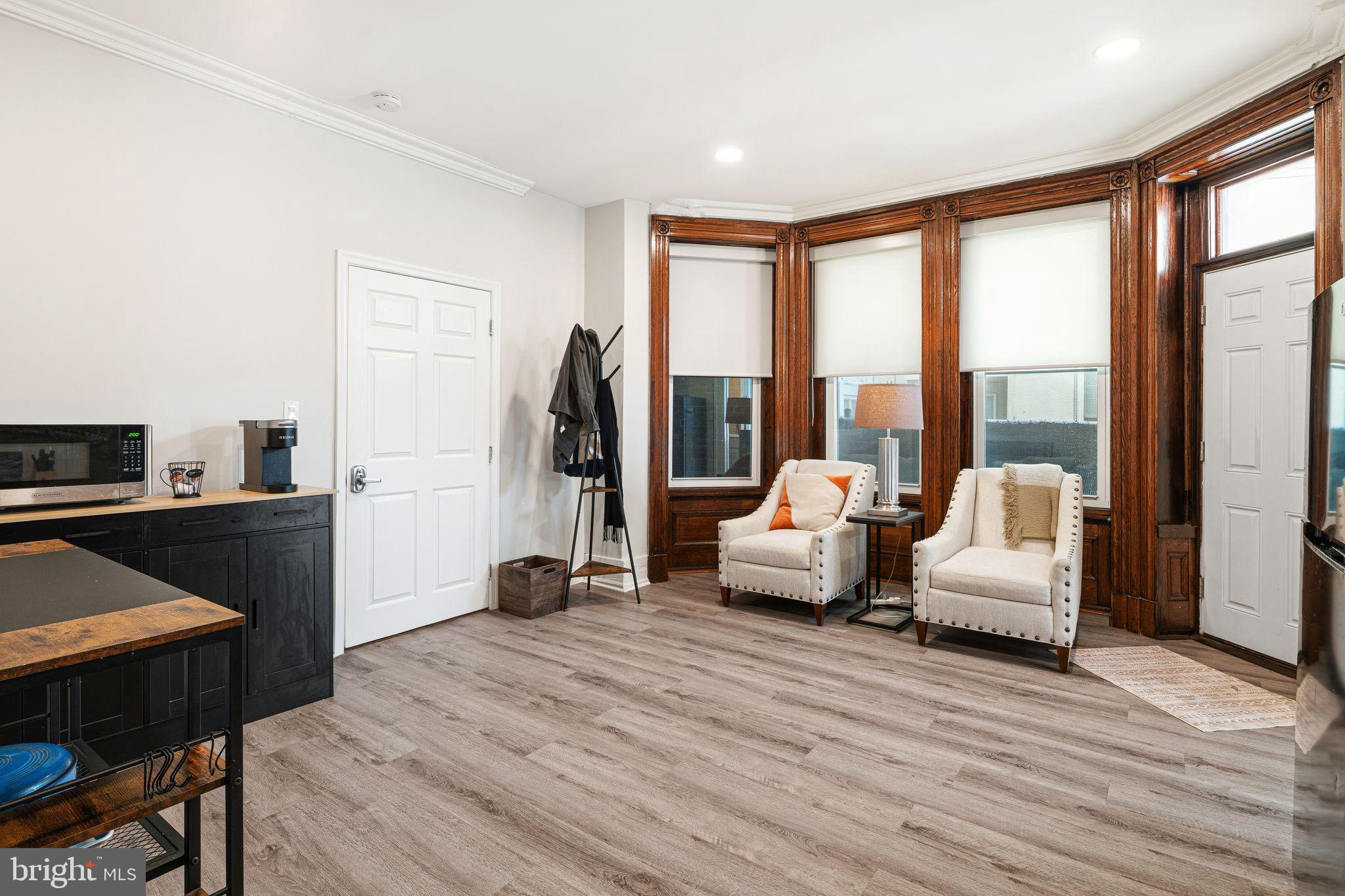 FAIRMOUNT - Residential Income