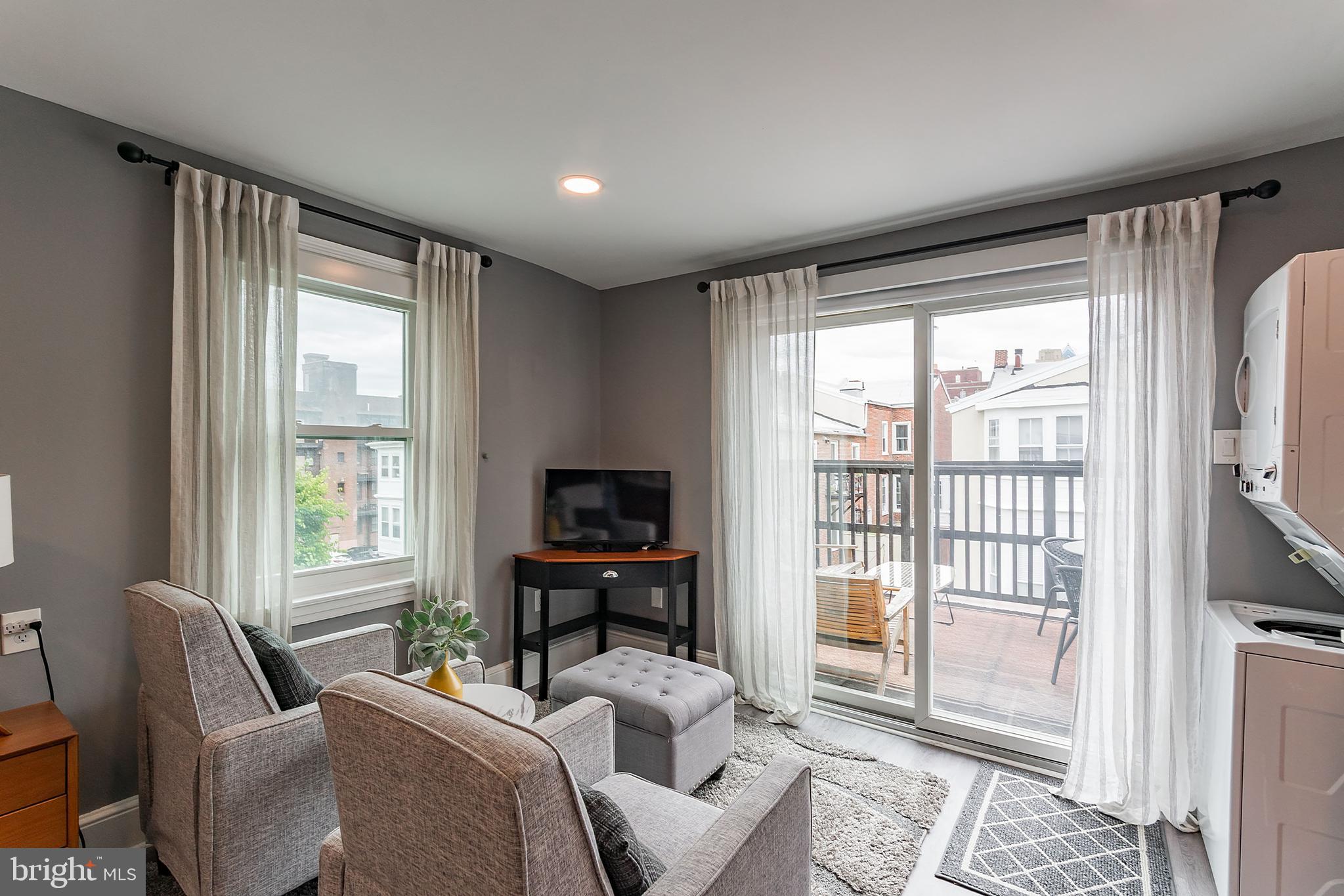 FAIRMOUNT - Residential Income