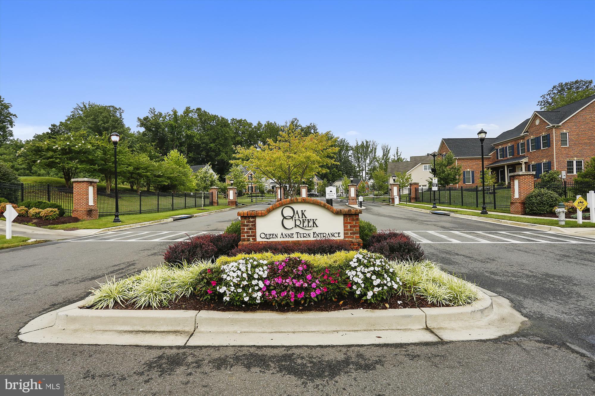 OAK CREEK CLUB - Residential Lease