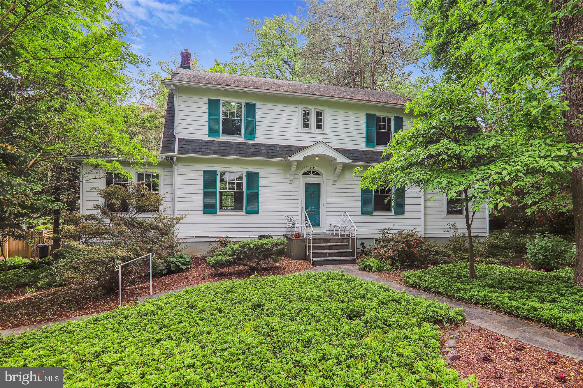 WOODSIDE PARK - Residential