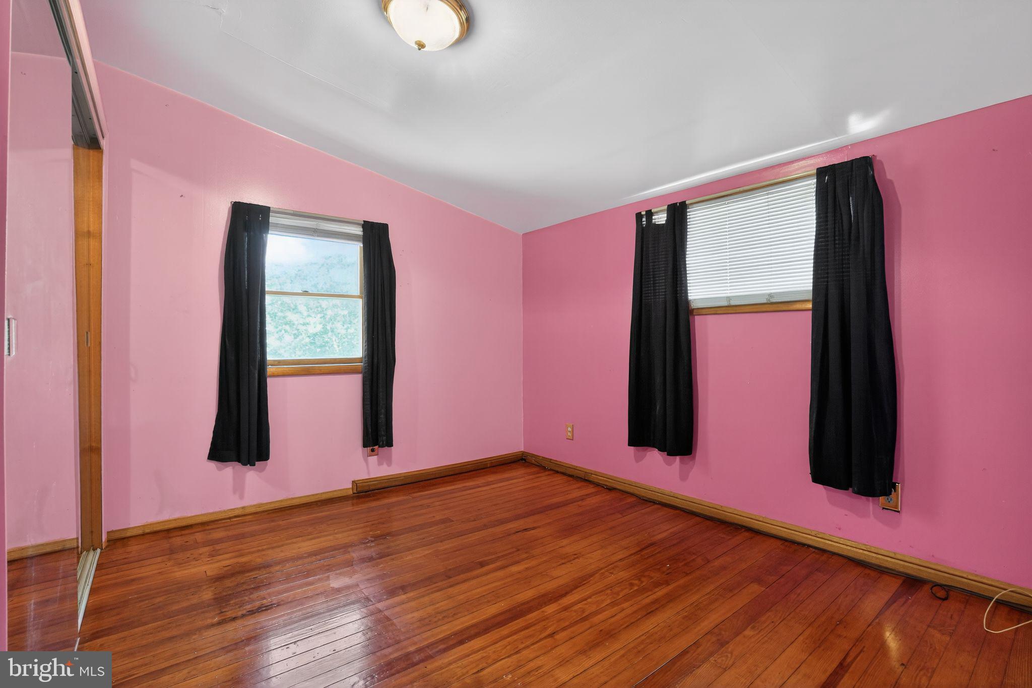 BOWLEYS QUARTERS - Residential