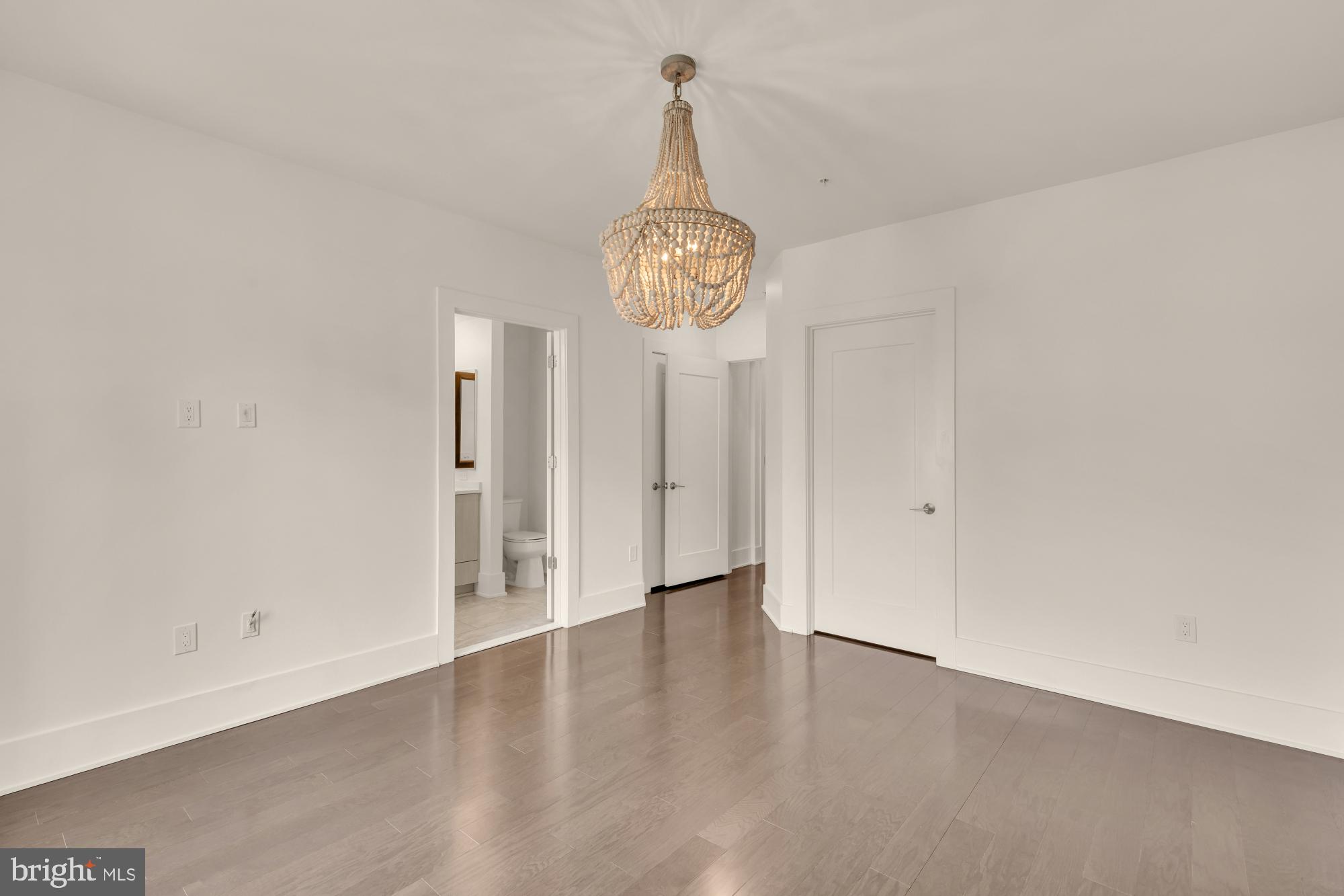 GROSVENOR HEIGHTS - Residential