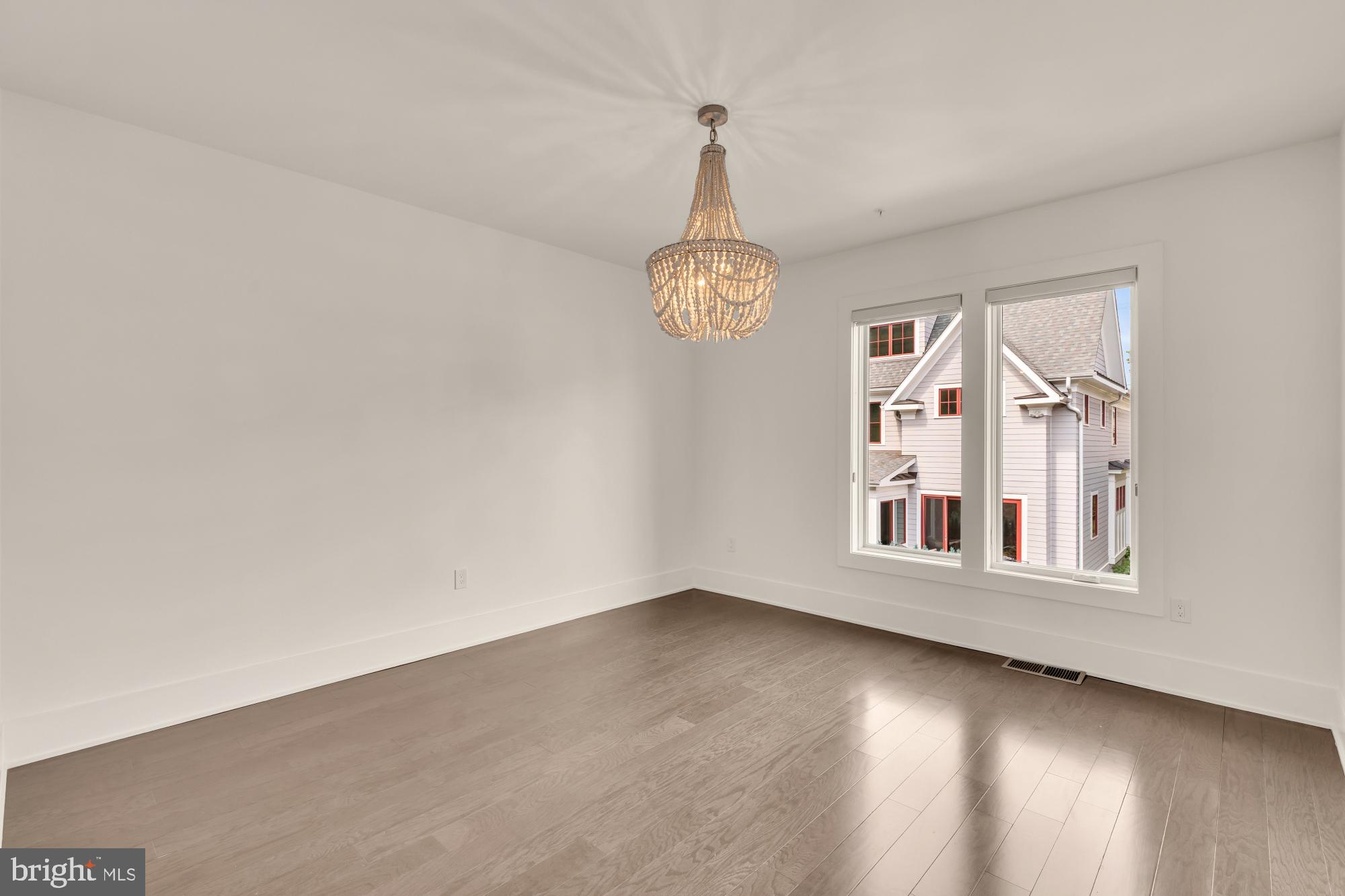 GROSVENOR HEIGHTS - Residential