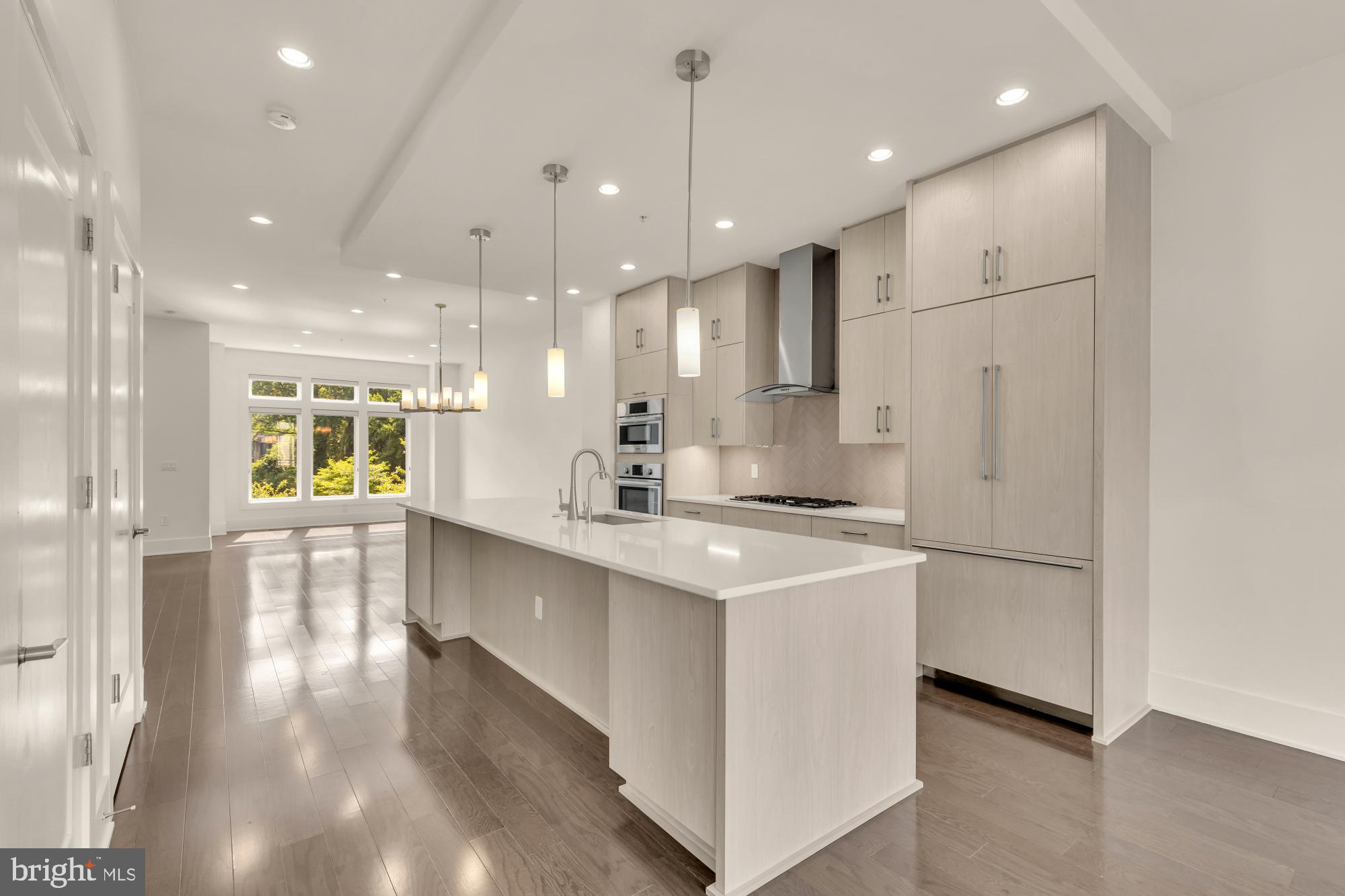 GROSVENOR HEIGHTS - Residential