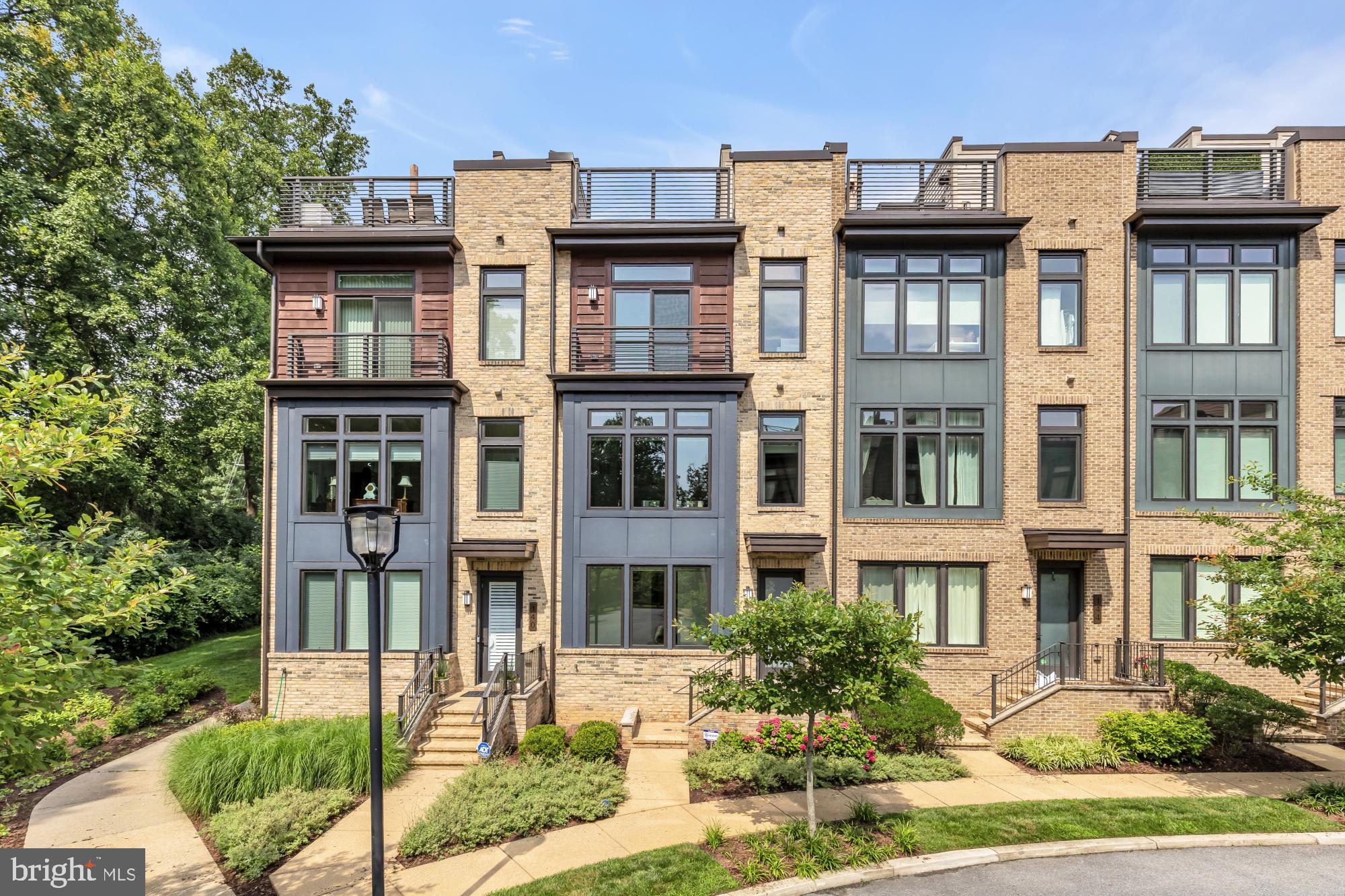 GROSVENOR HEIGHTS - Residential
