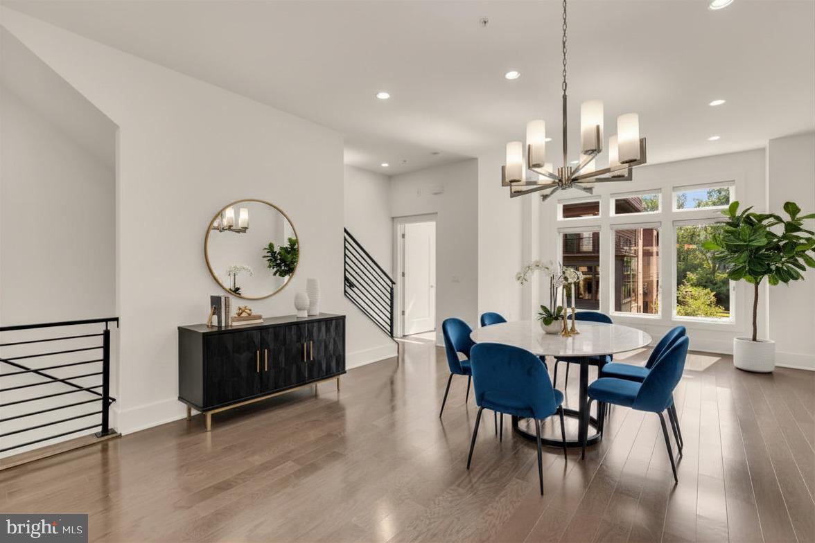 GROSVENOR HEIGHTS - Residential
