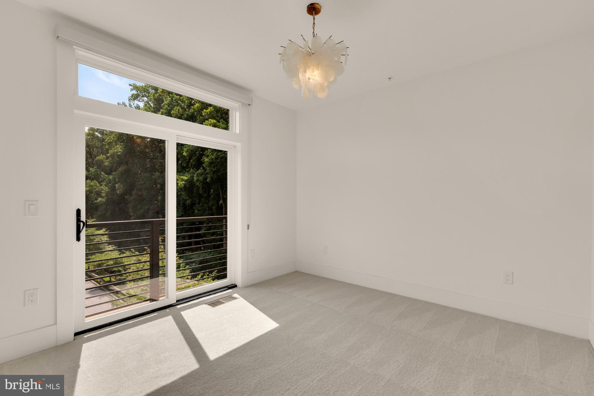 GROSVENOR HEIGHTS - Residential