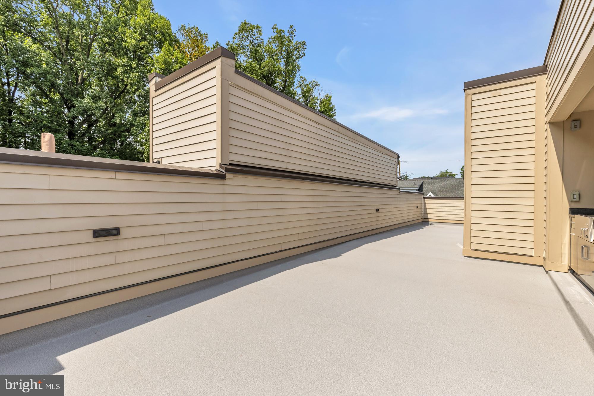 GROSVENOR HEIGHTS - Residential