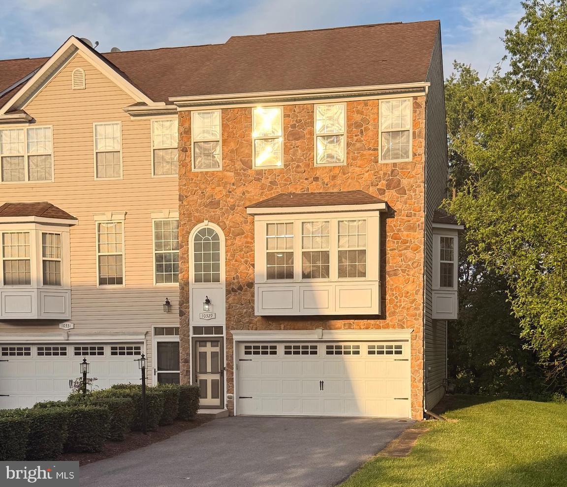 CARRIAGE HILL - Residential