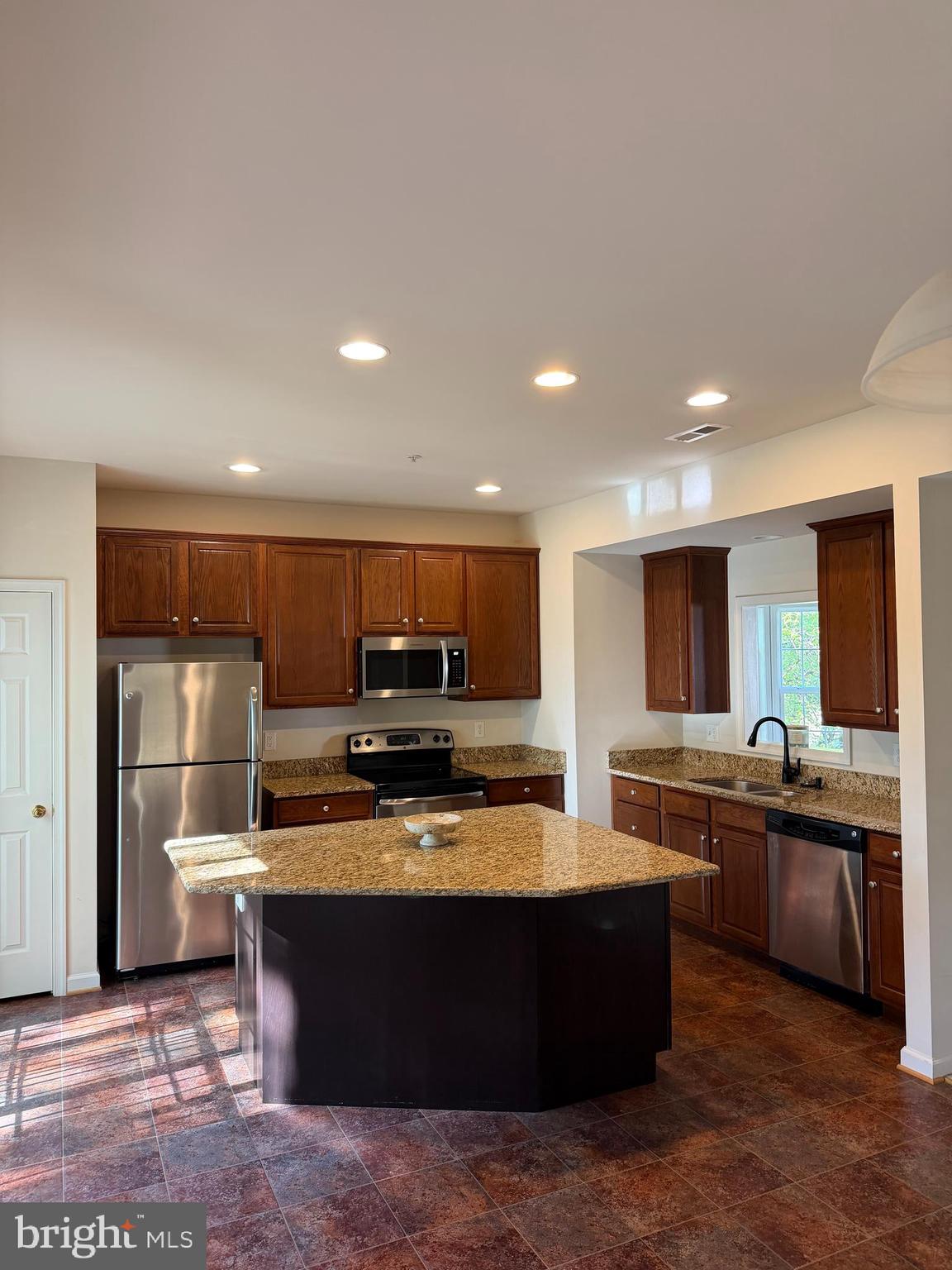 CARRIAGE HILL - Residential