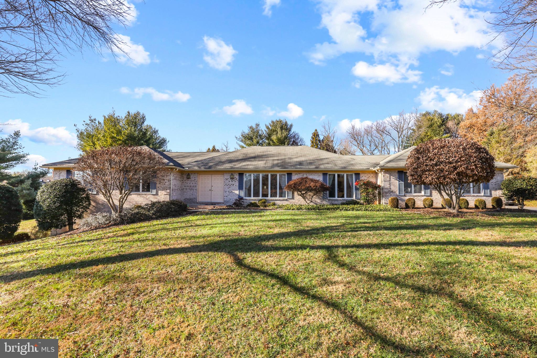 Very large open flow concept with enchanting walk out to superior lot.  Vast driveway leads to an open court and attached 3 car garage.  Enormous recreation room in fully finished basement grabs everyone's fancy. So much to be grateful for at this lovely property. Estate Sale.