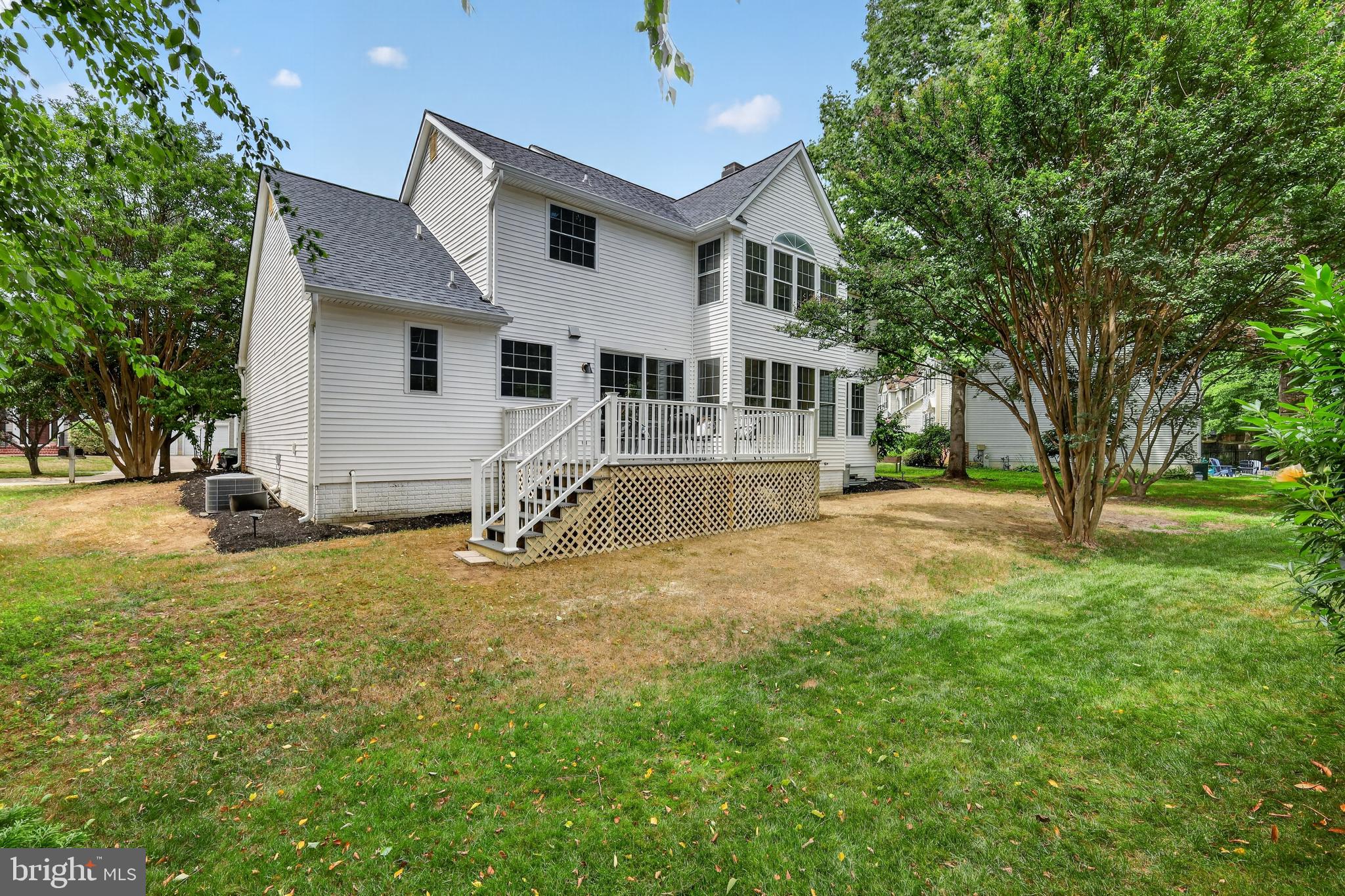 THE WILLOWS OF CROFTON - Residential