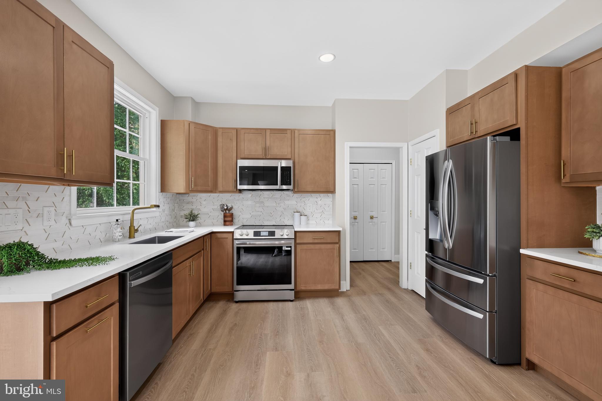 THE WILLOWS OF CROFTON - Residential