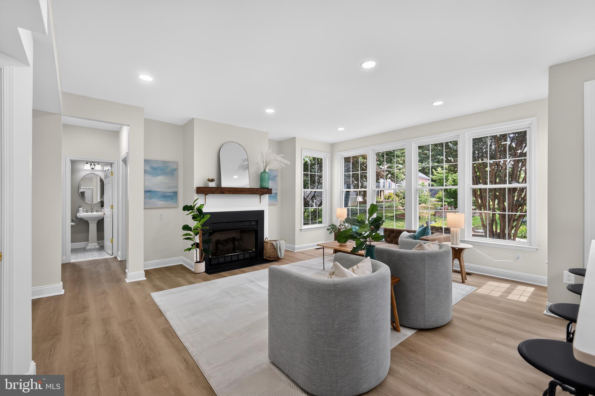 THE WILLOWS OF CROFTON - Residential