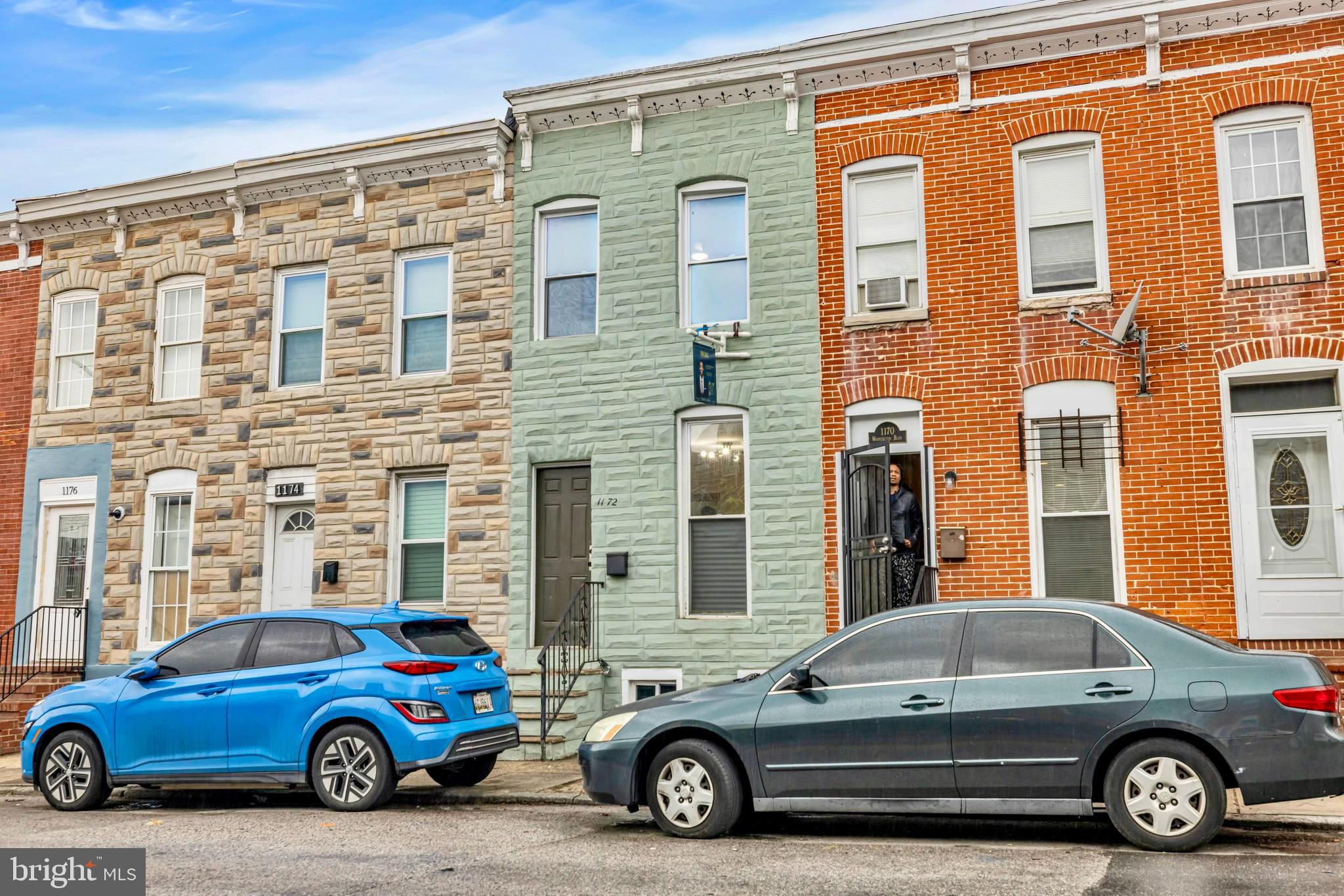 HOLLINS MARKET - Residential