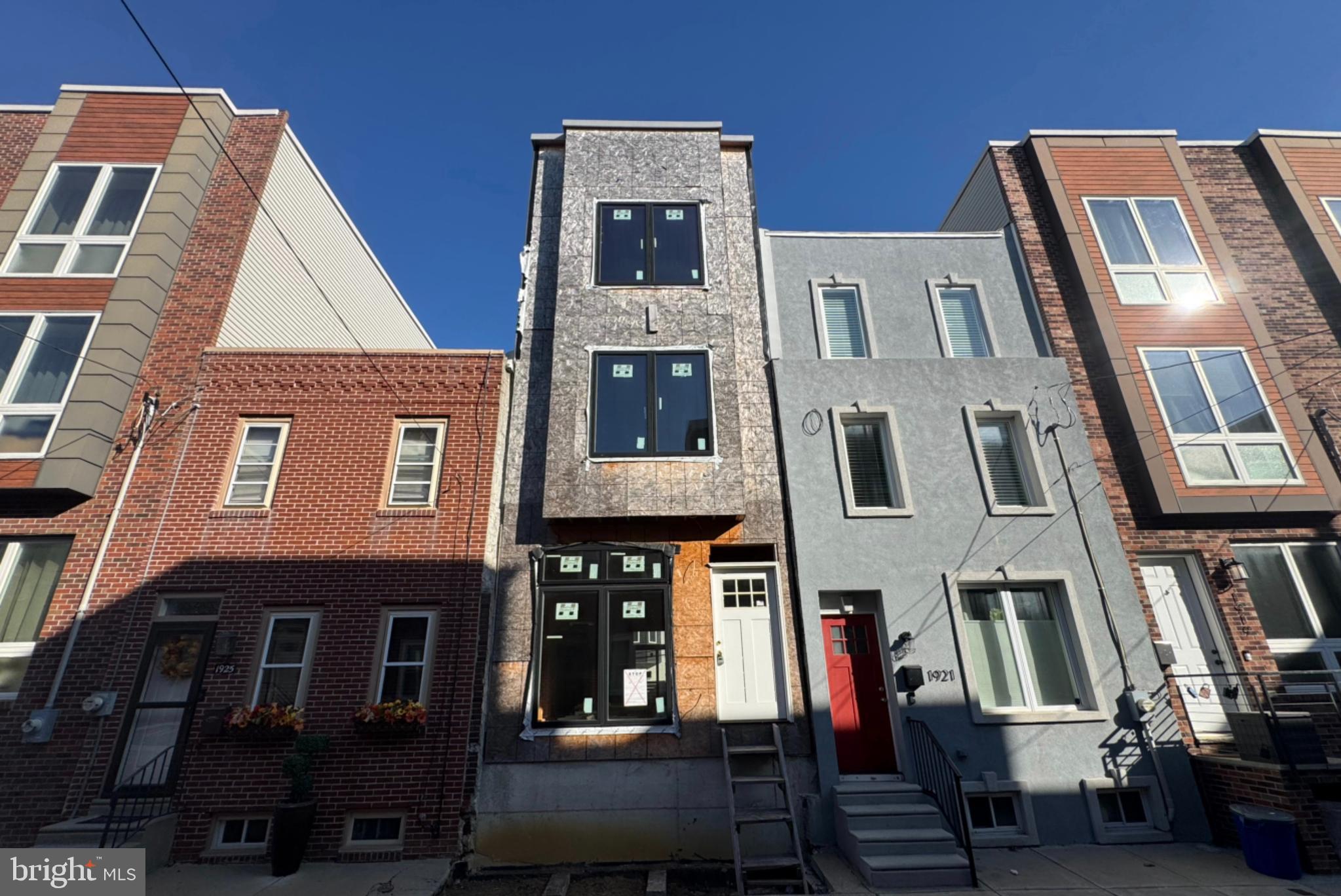 POINT BREEZE - Residential