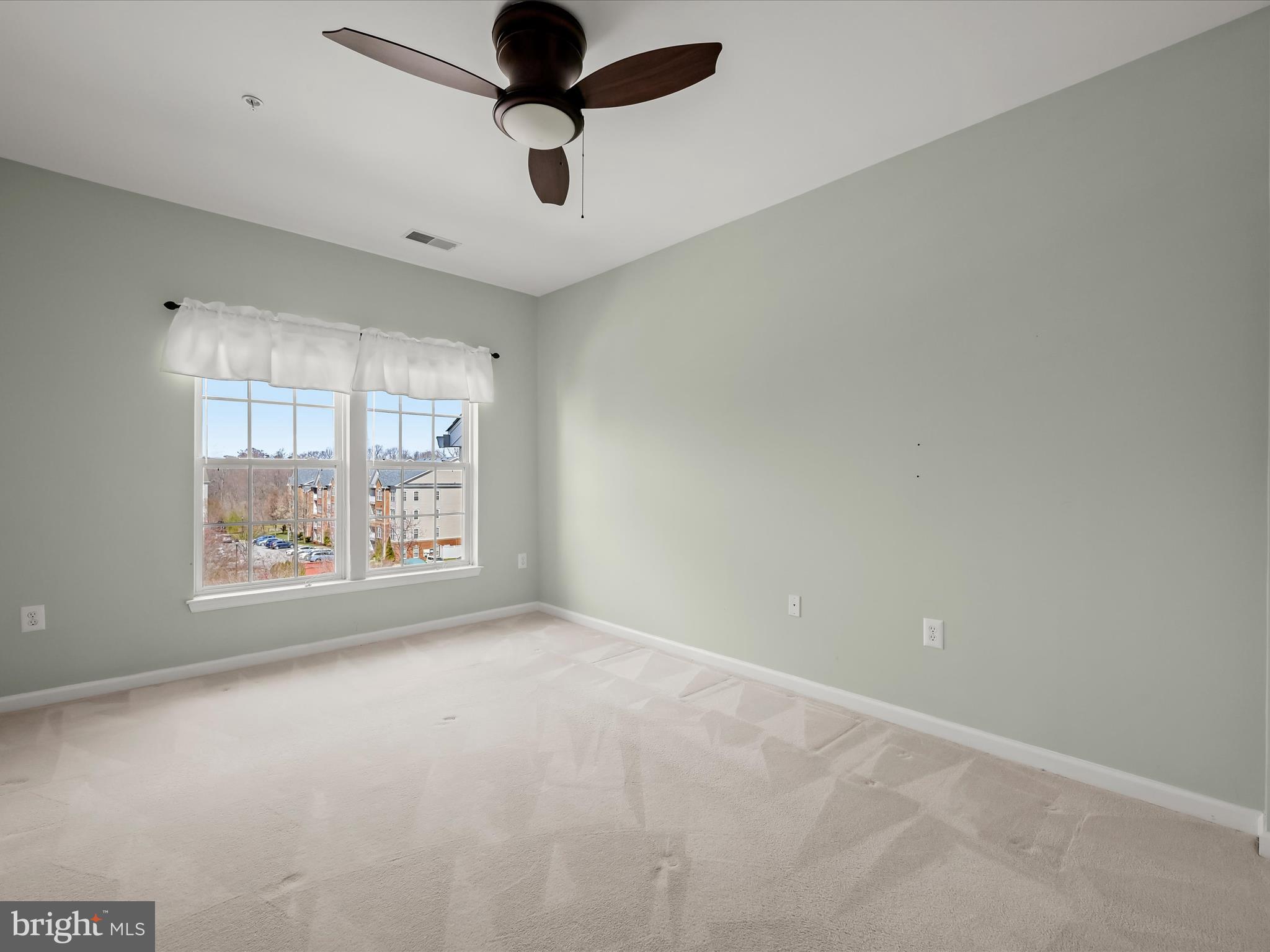 EDEN BROOK - Residential